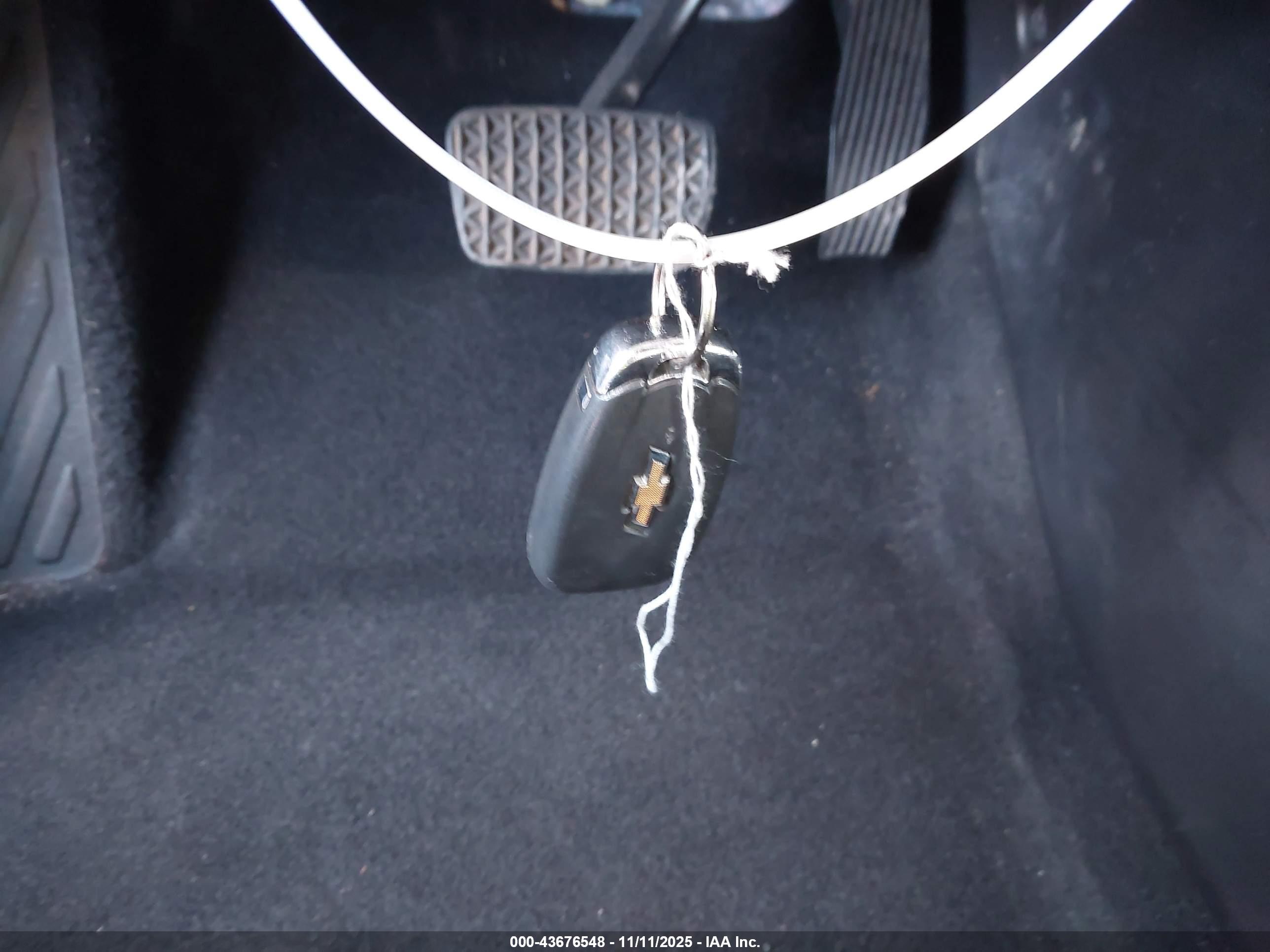 CHEVROLET CRUZE image 11