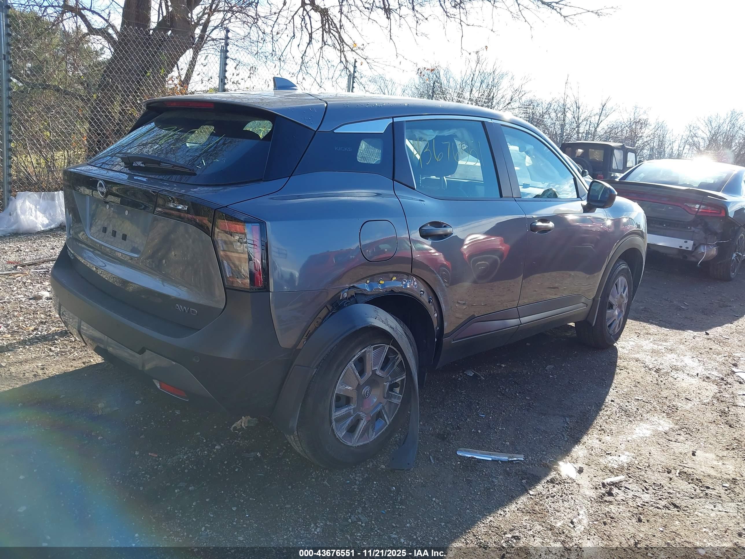 NISSAN KICKS image 4