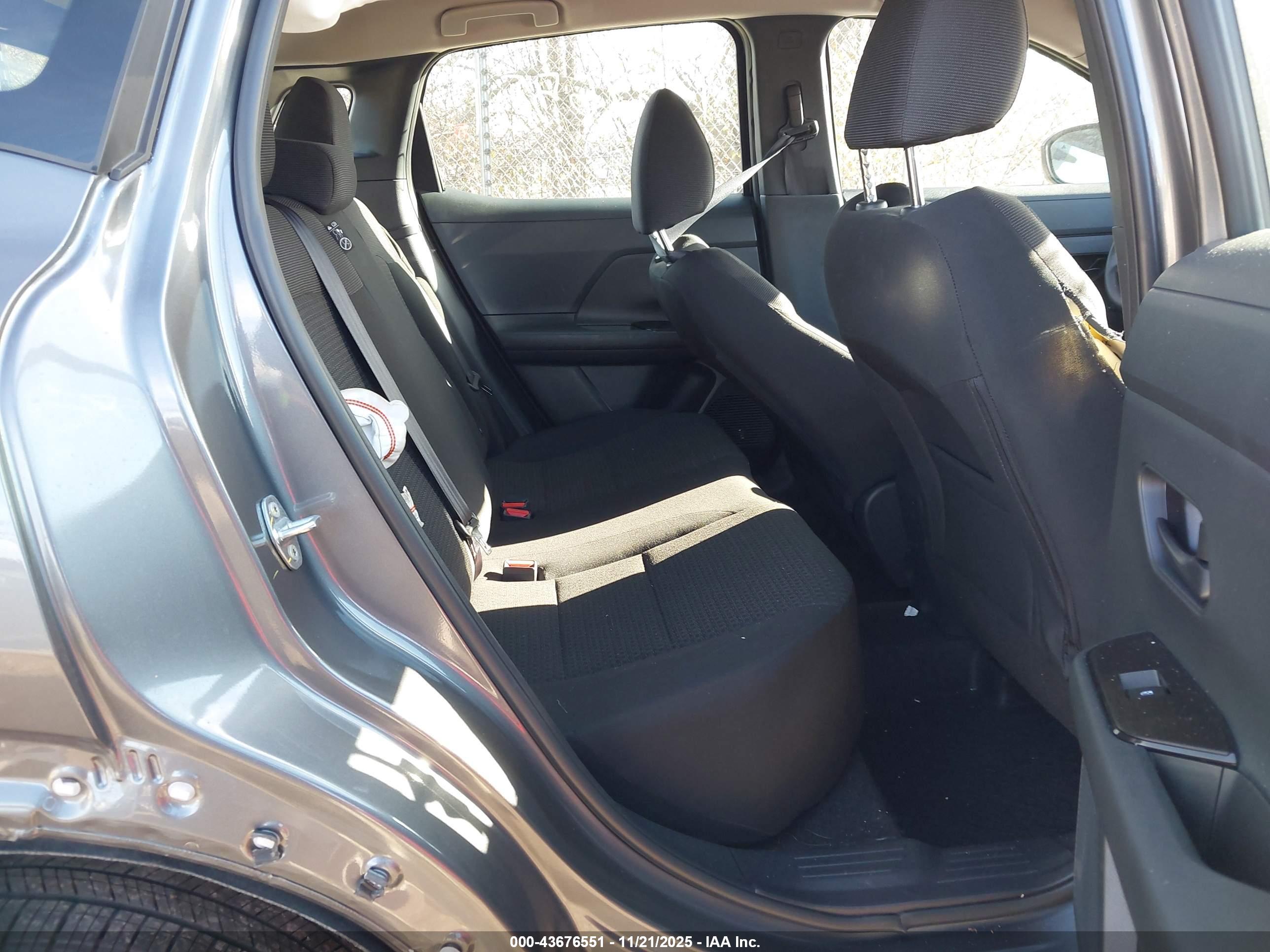 NISSAN KICKS image 8