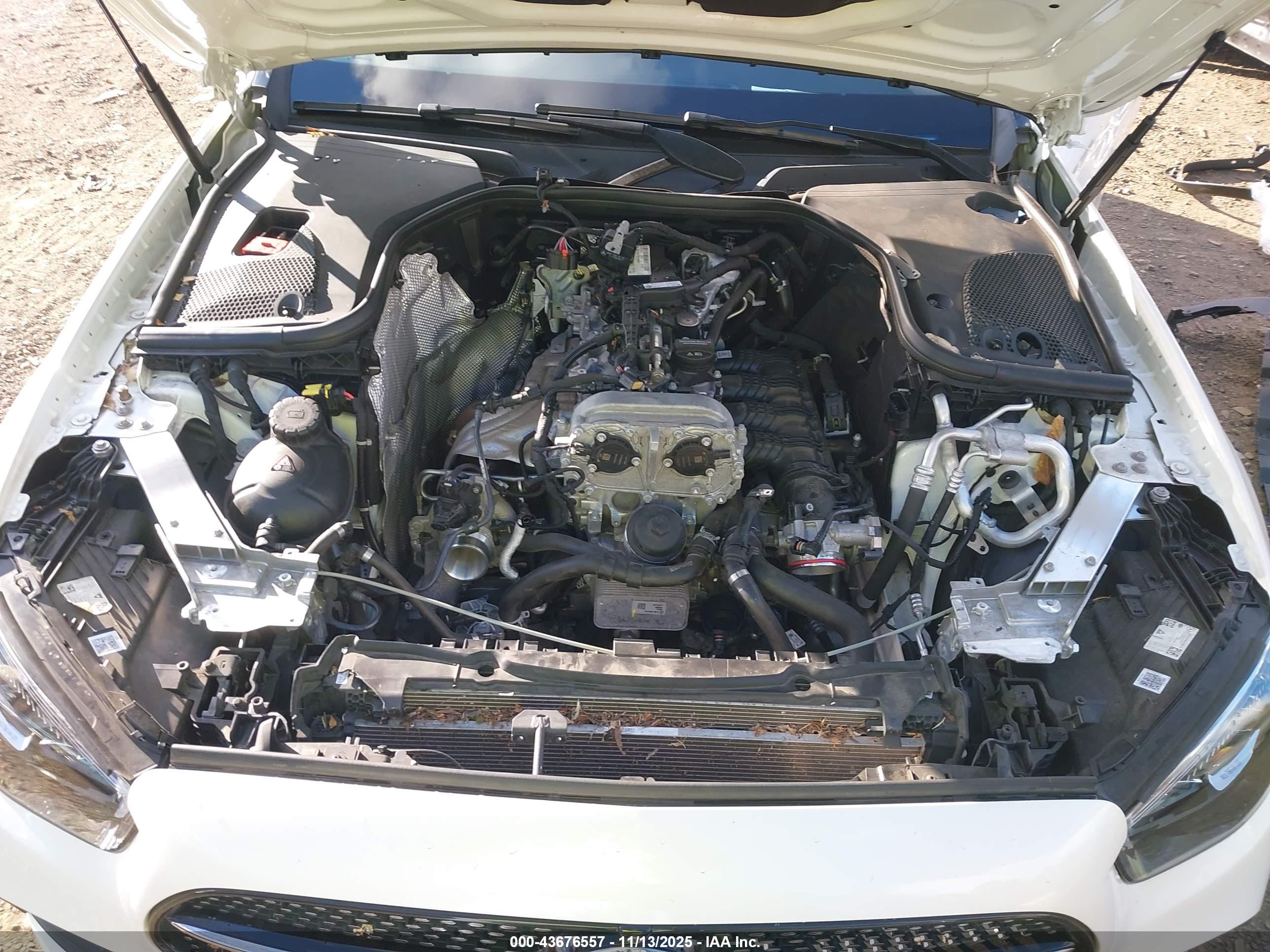 MERCEDES-BENZ E image 10
