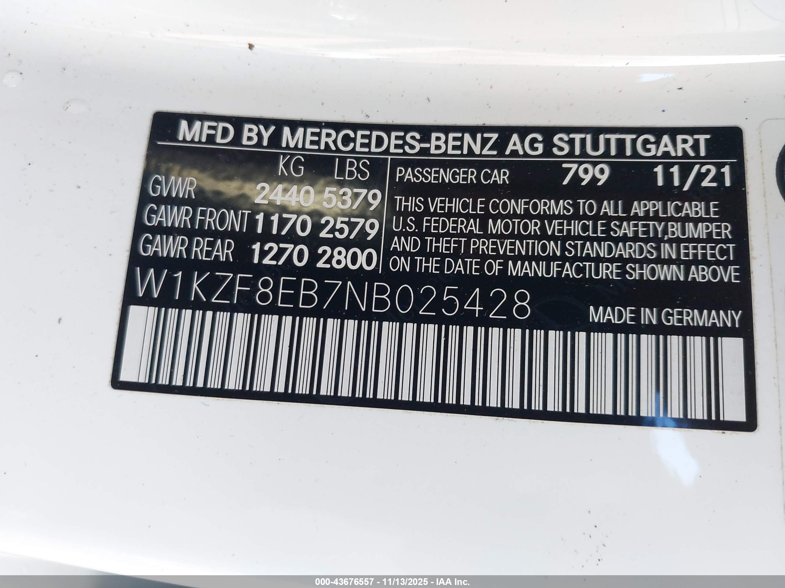 MERCEDES-BENZ E image 9