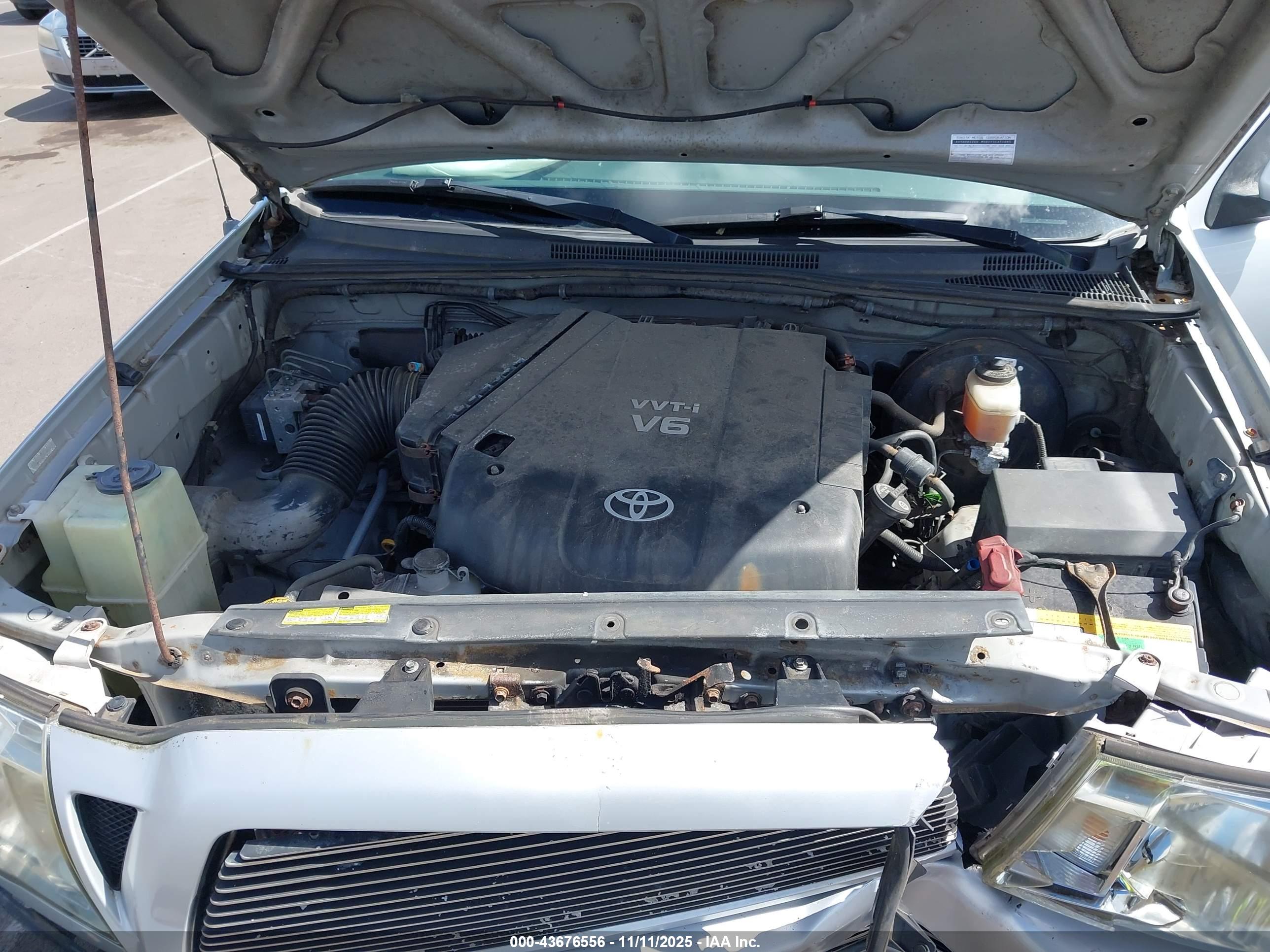 TOYOTA TACOMA image 10