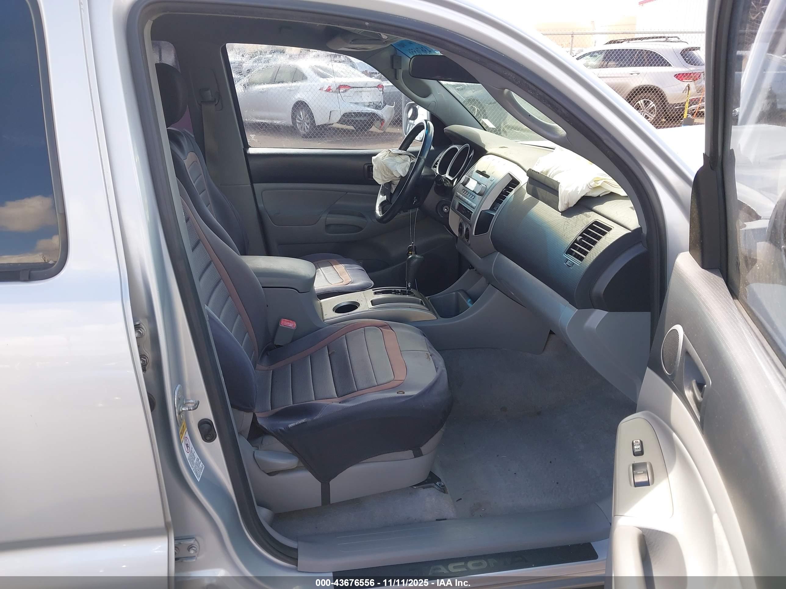 TOYOTA TACOMA image 5