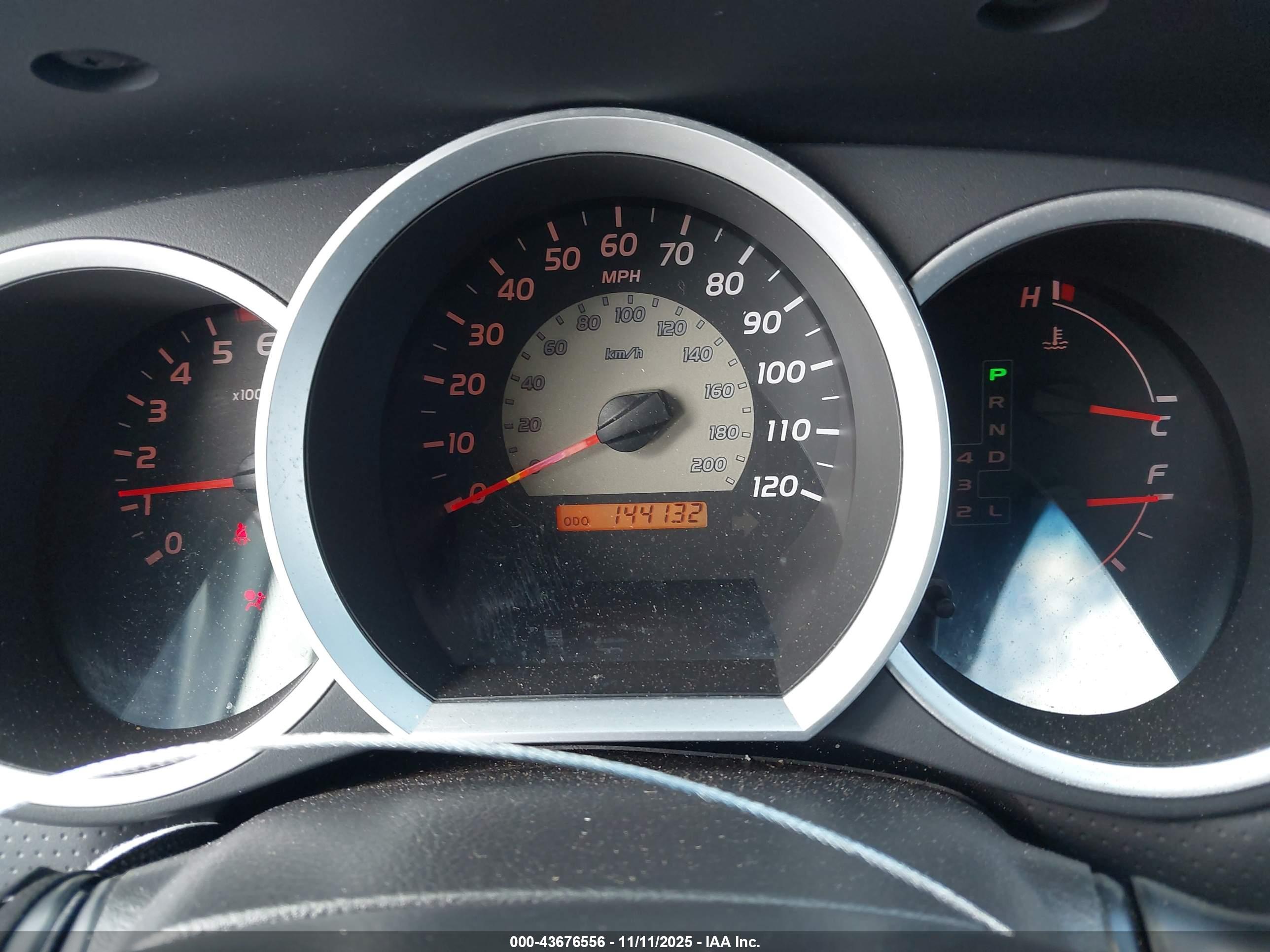 TOYOTA TACOMA image 7