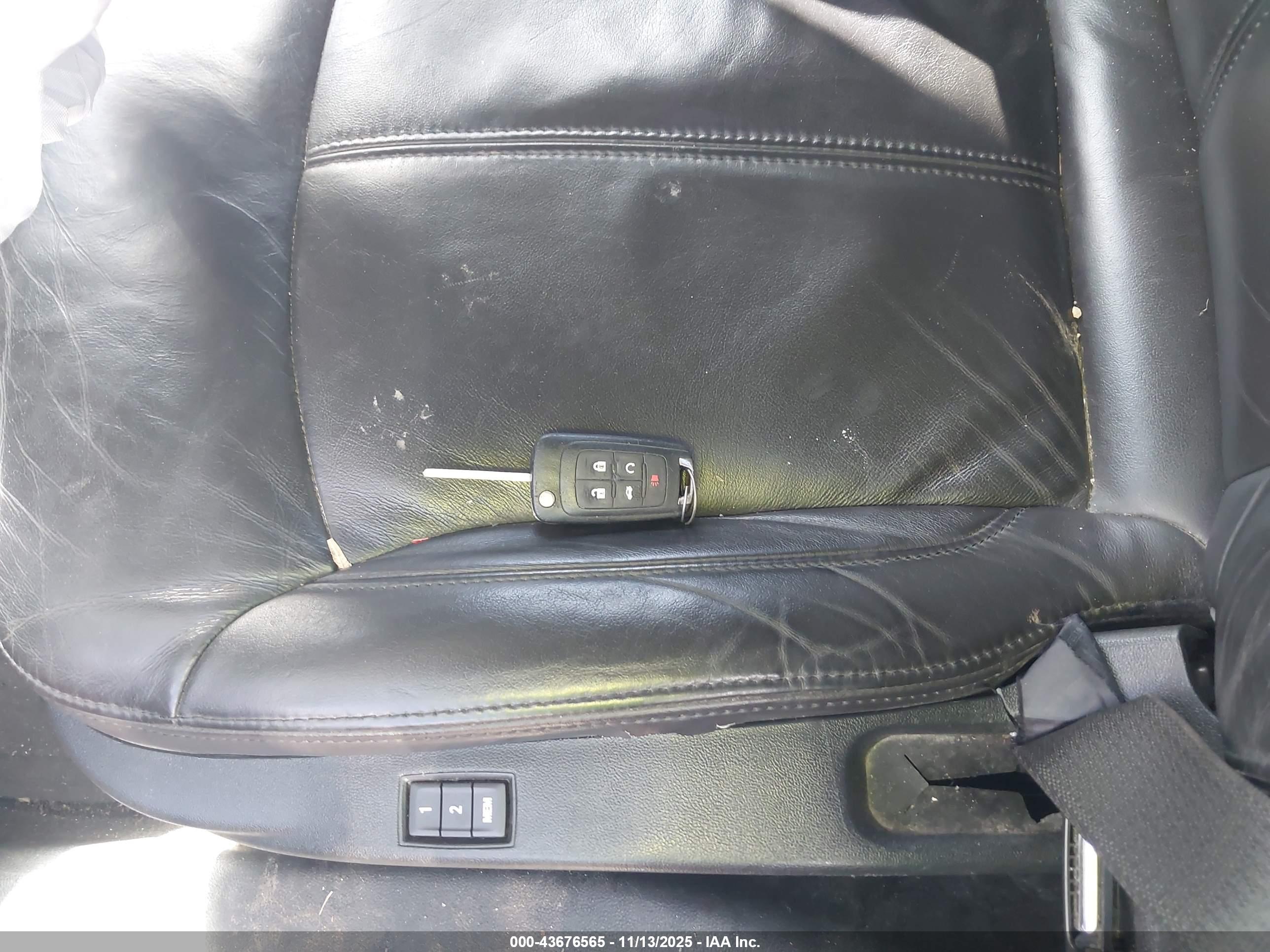 BUICK LACROSSE image 11