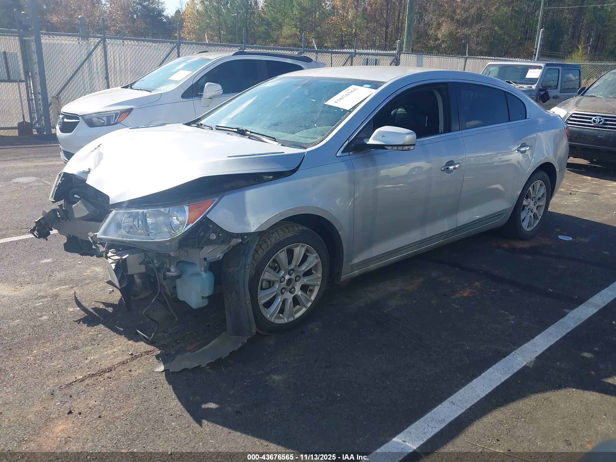 BUICK LACROSSE image 2