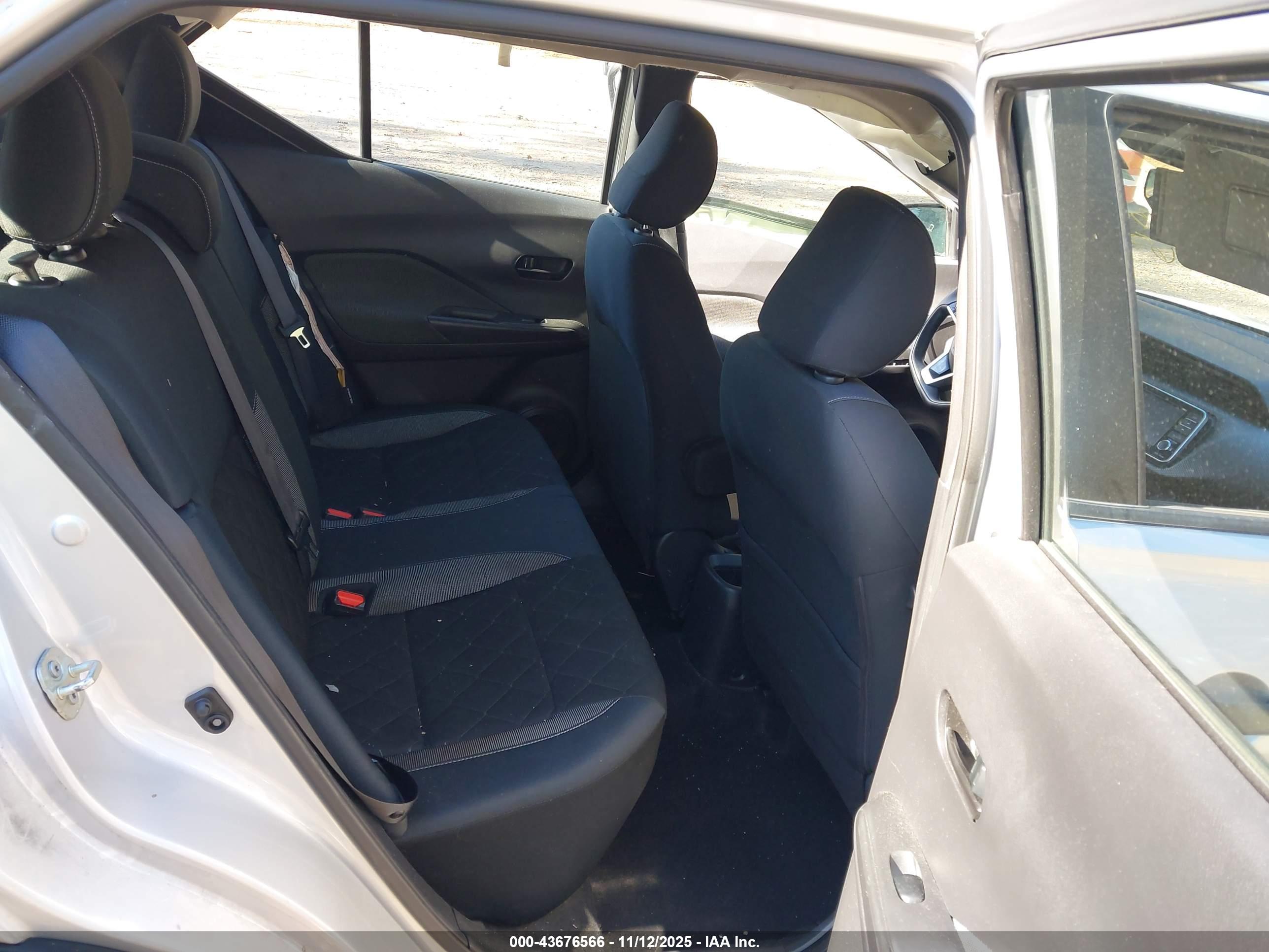 NISSAN KICKS image 8