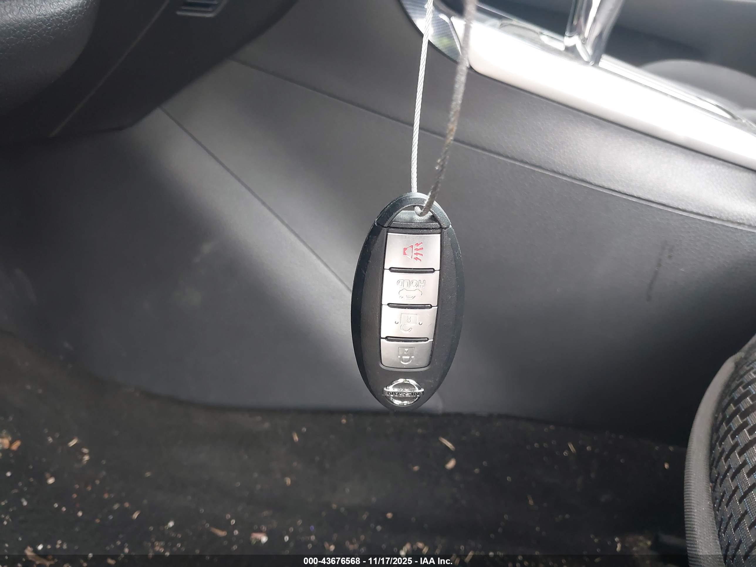 NISSAN SENTRA image 11