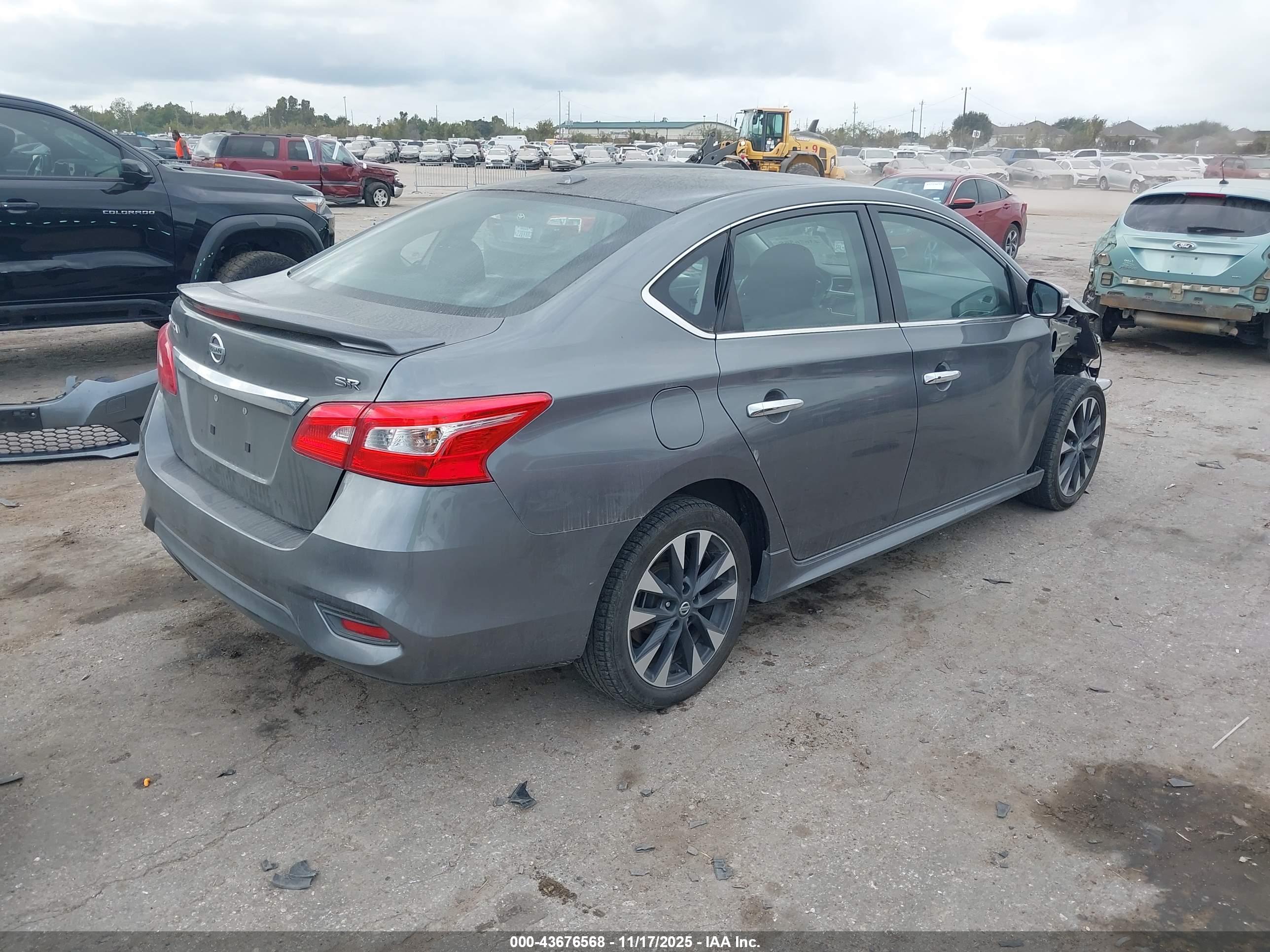 NISSAN SENTRA image 4