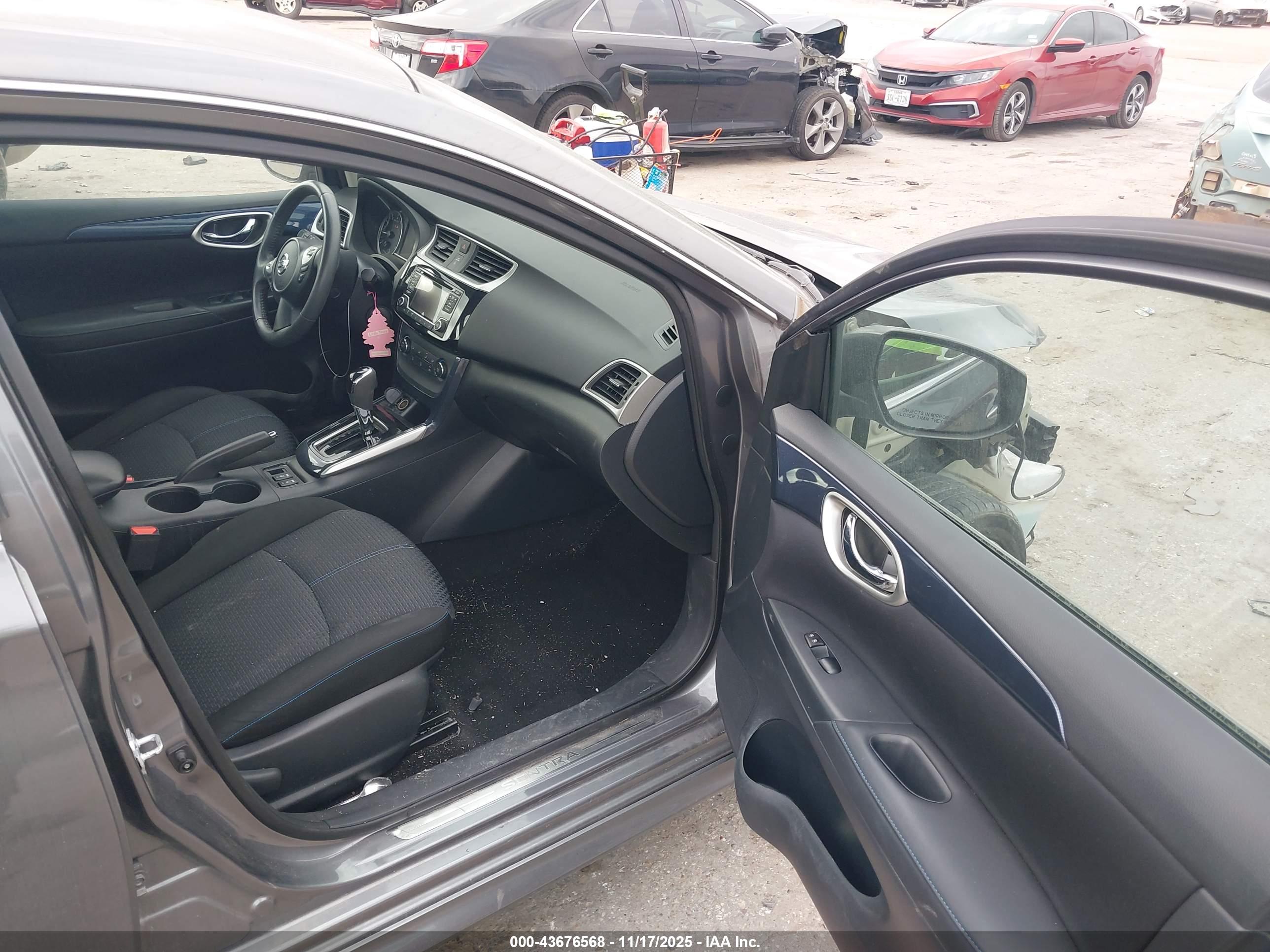 NISSAN SENTRA image 5