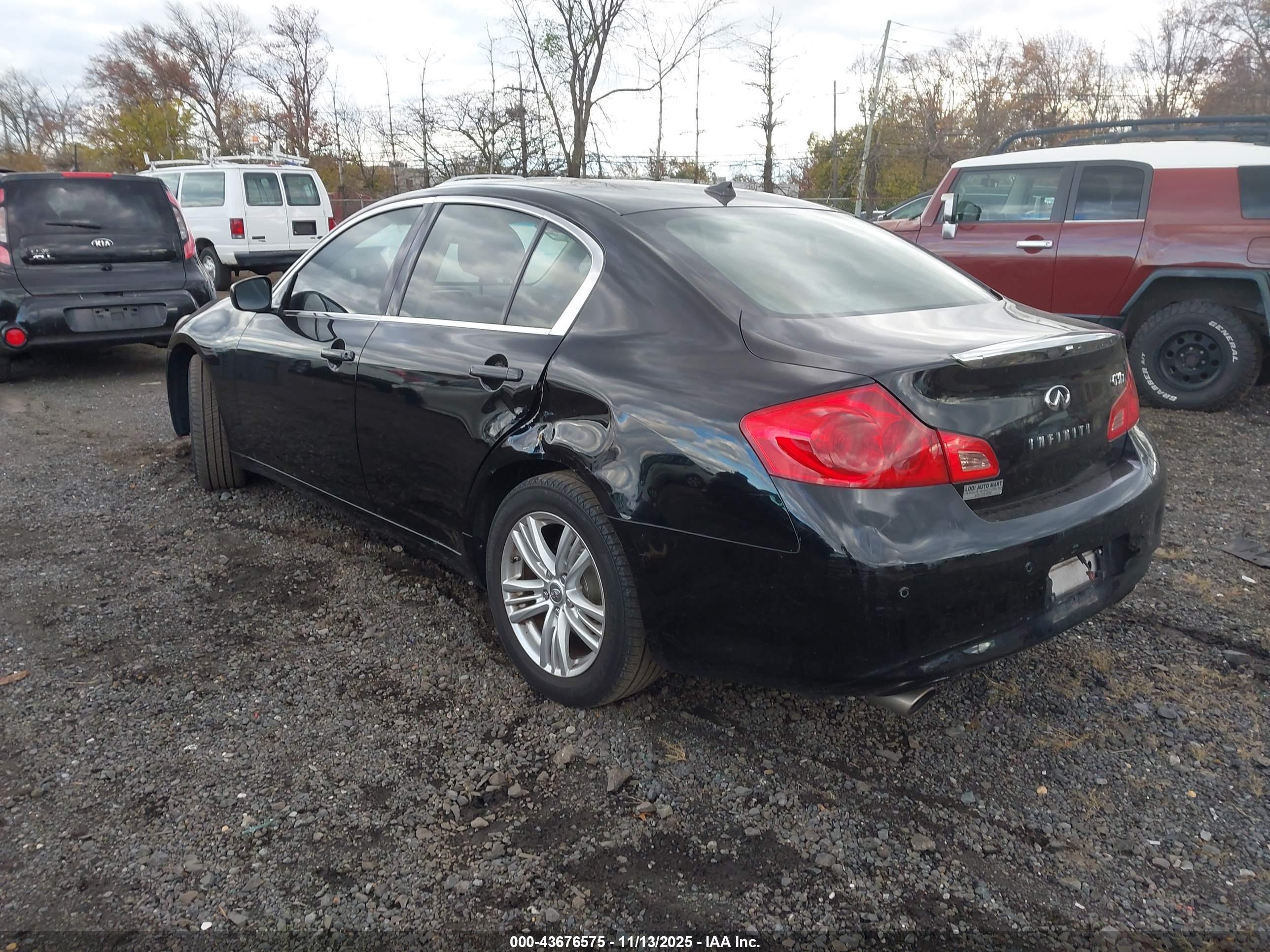 INFINITI G37X image 3