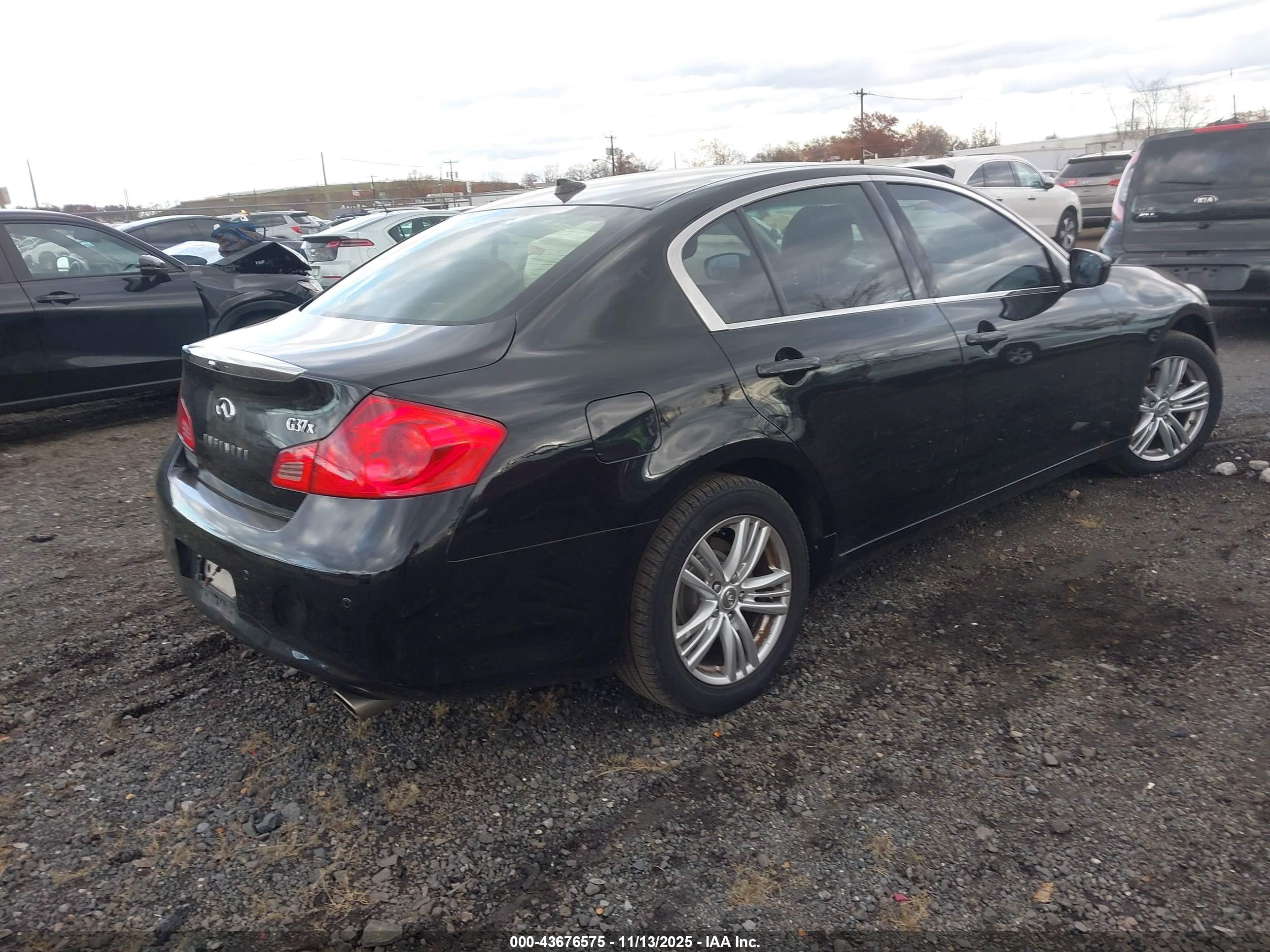 INFINITI G37X image 4