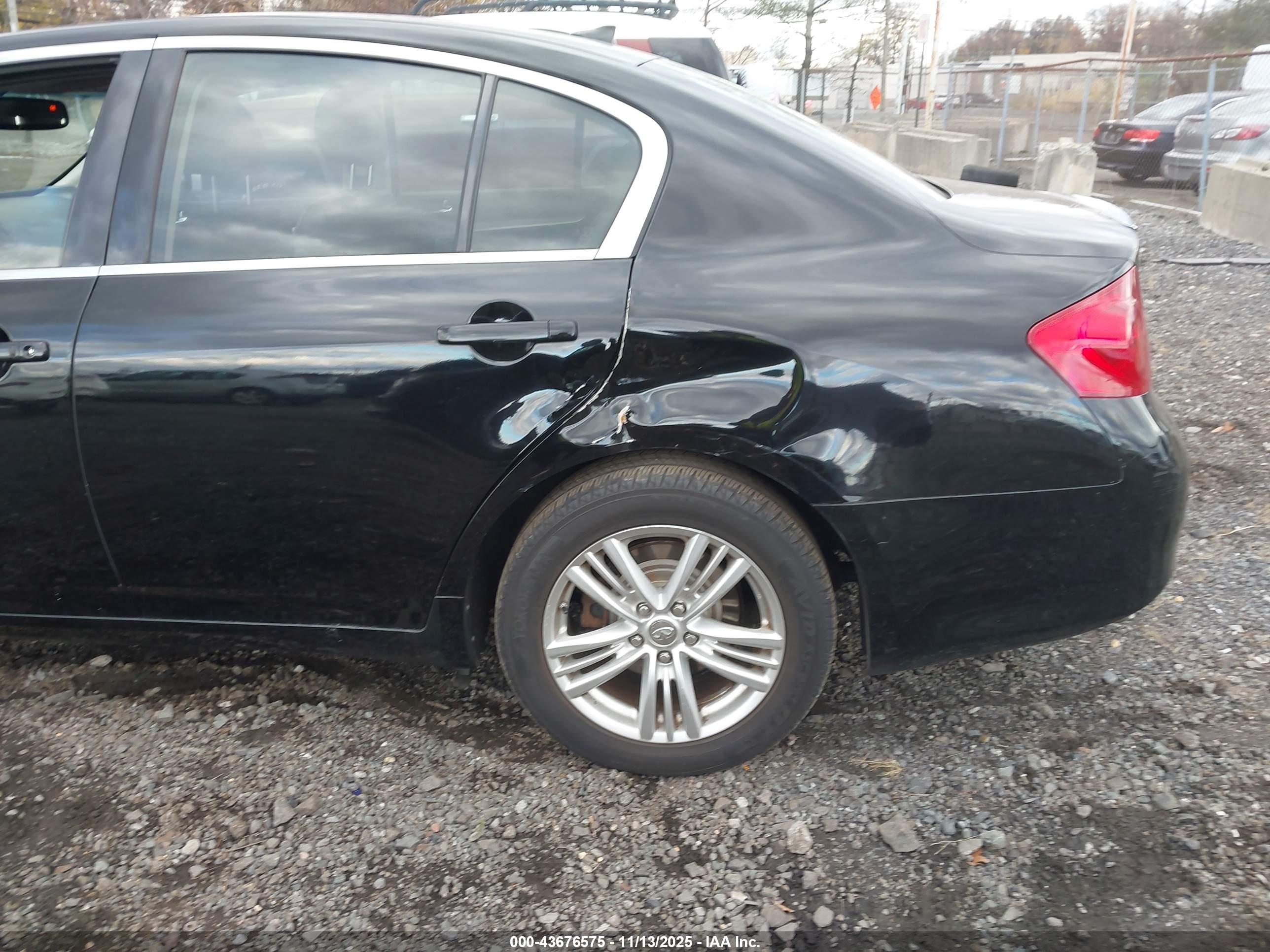 INFINITI G37X image 6