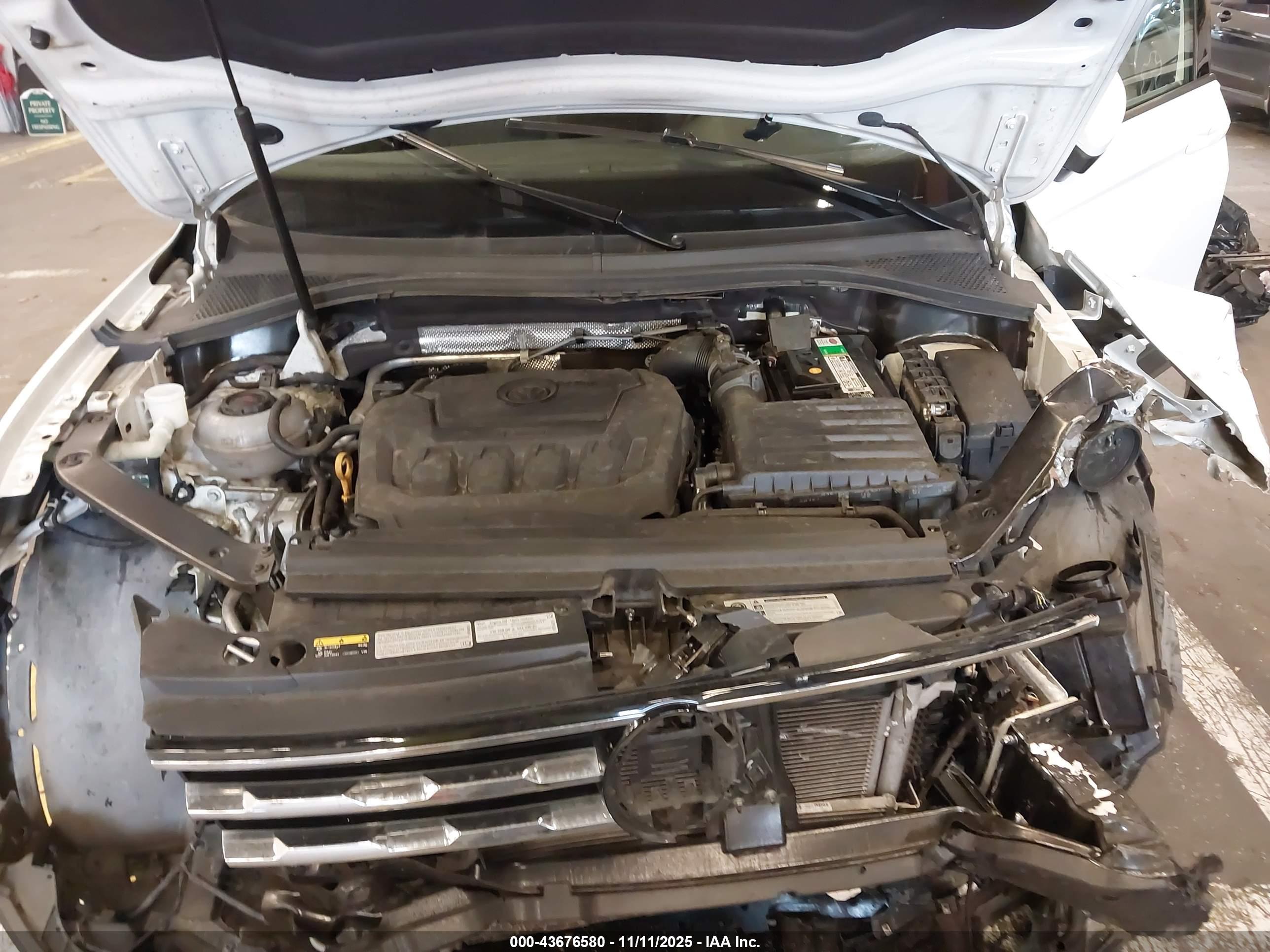 VOLKSWAGEN TIGUAN image 10