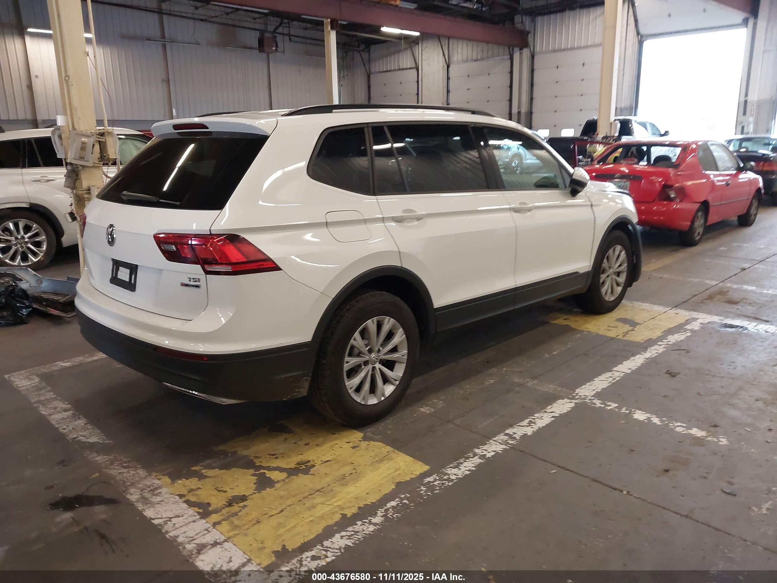 VOLKSWAGEN TIGUAN image 4