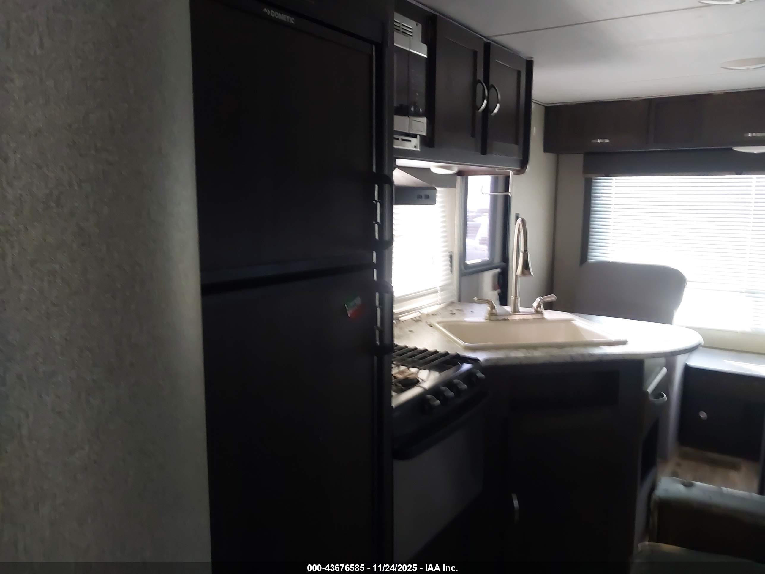 KEYSTONE RV image 10