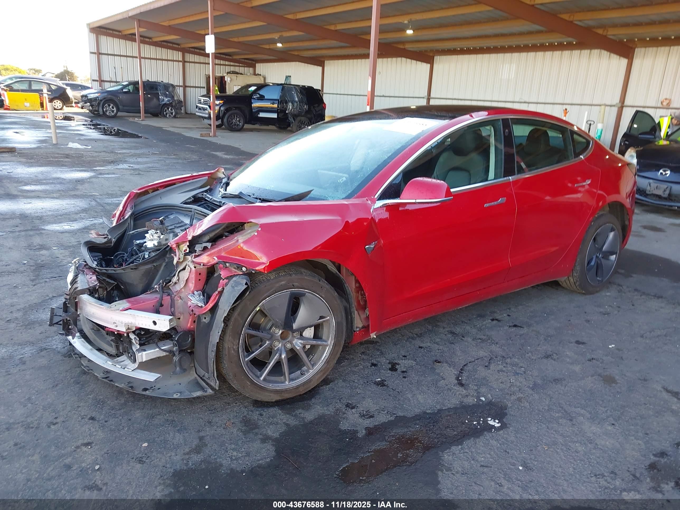 TESLA MODEL image 2