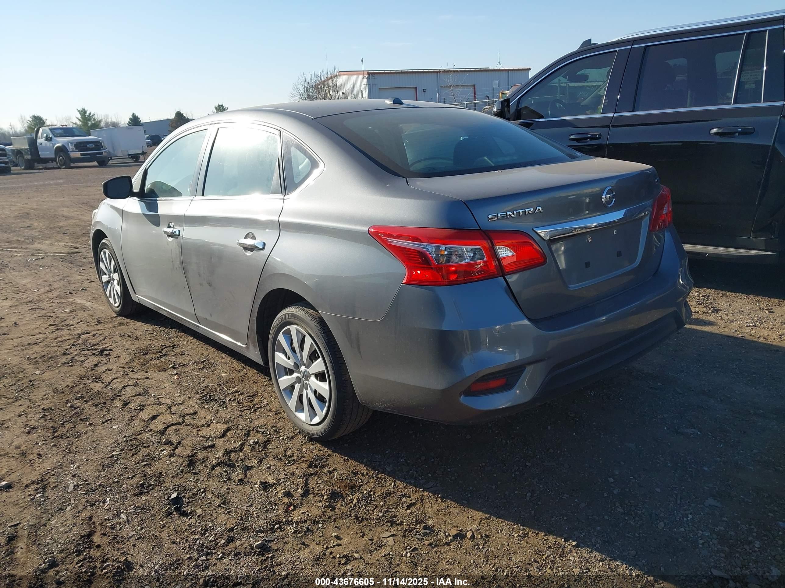 NISSAN SENTRA image 3