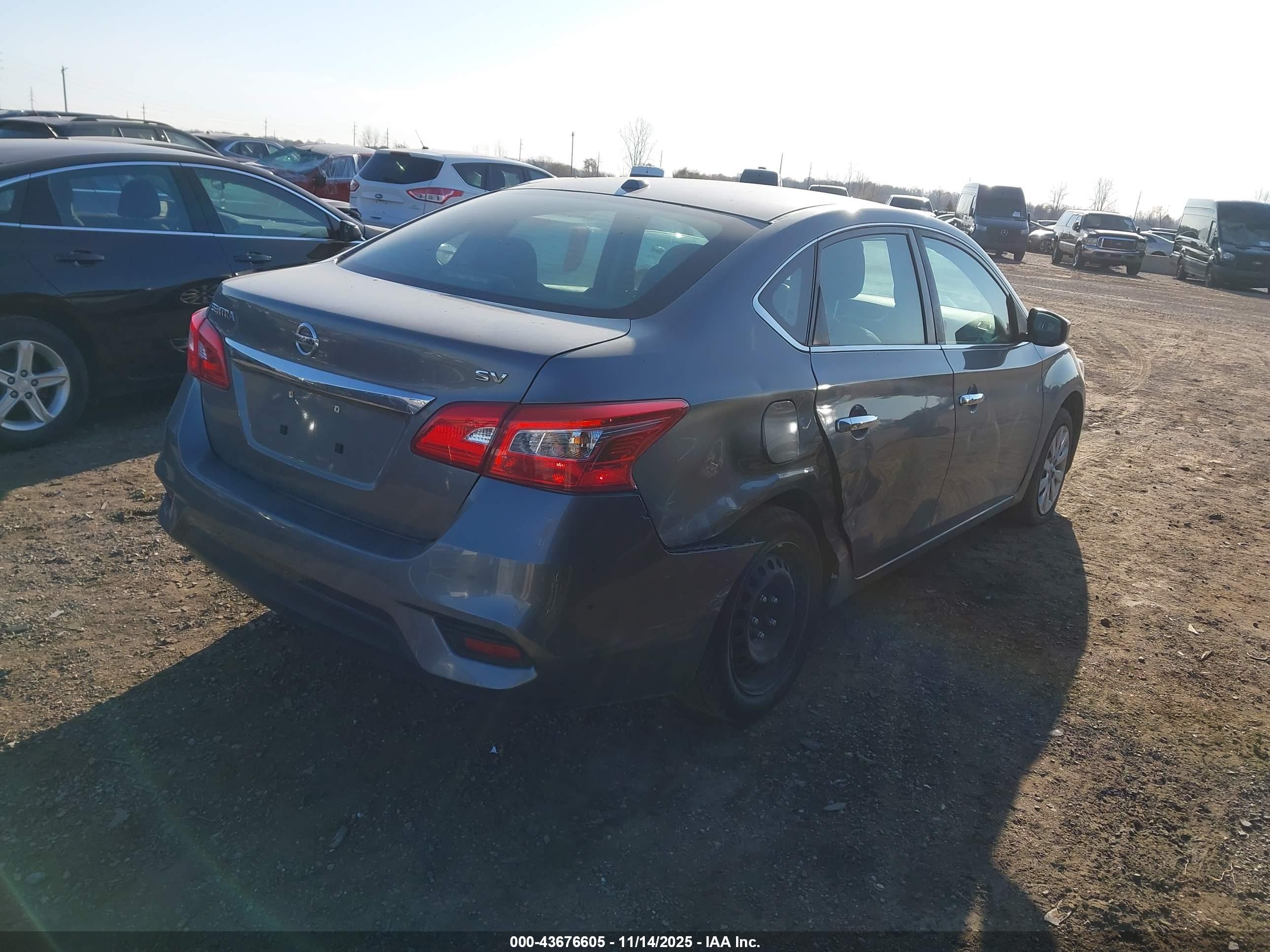 NISSAN SENTRA image 4