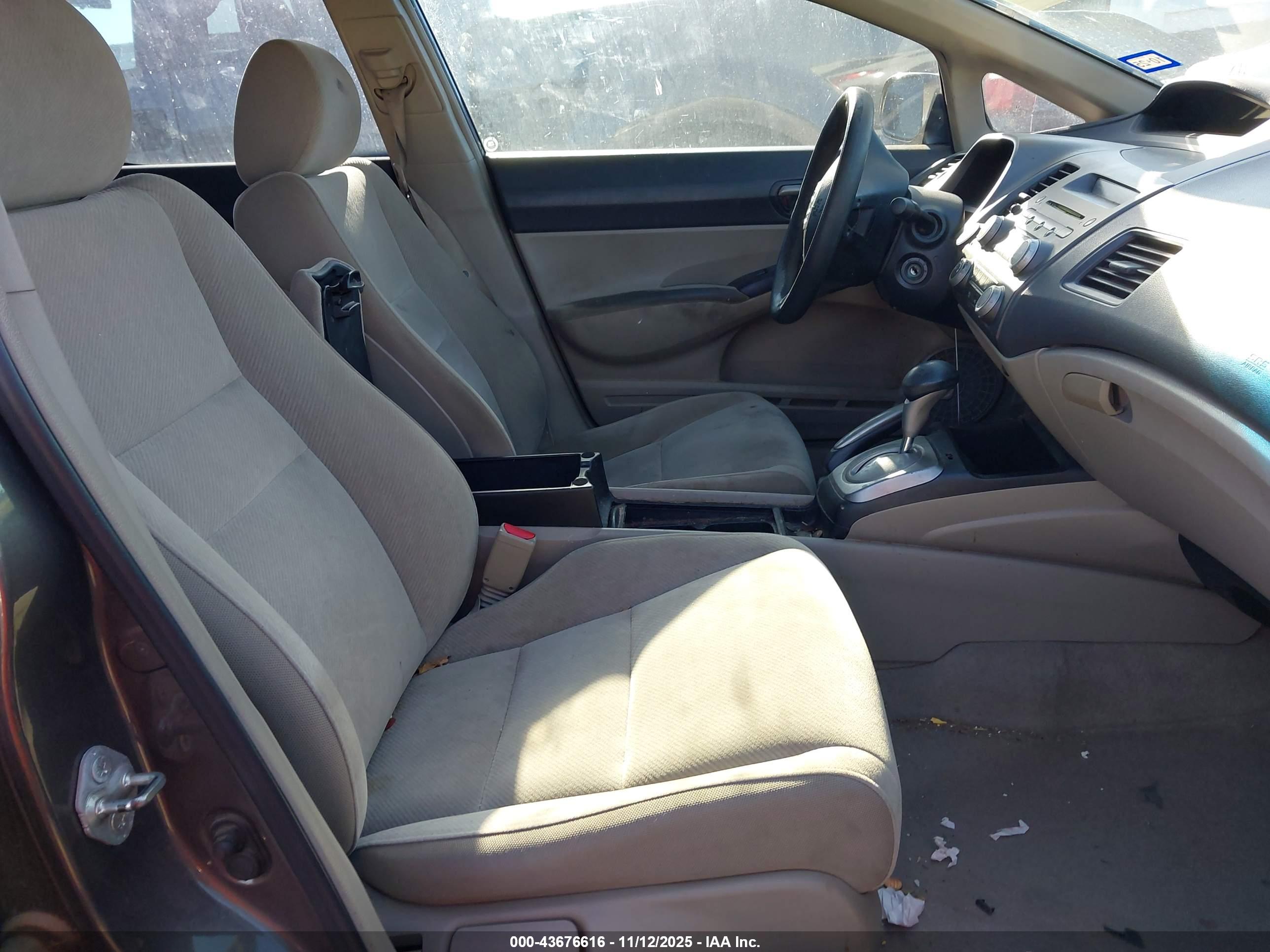 HONDA CIVIC image 5