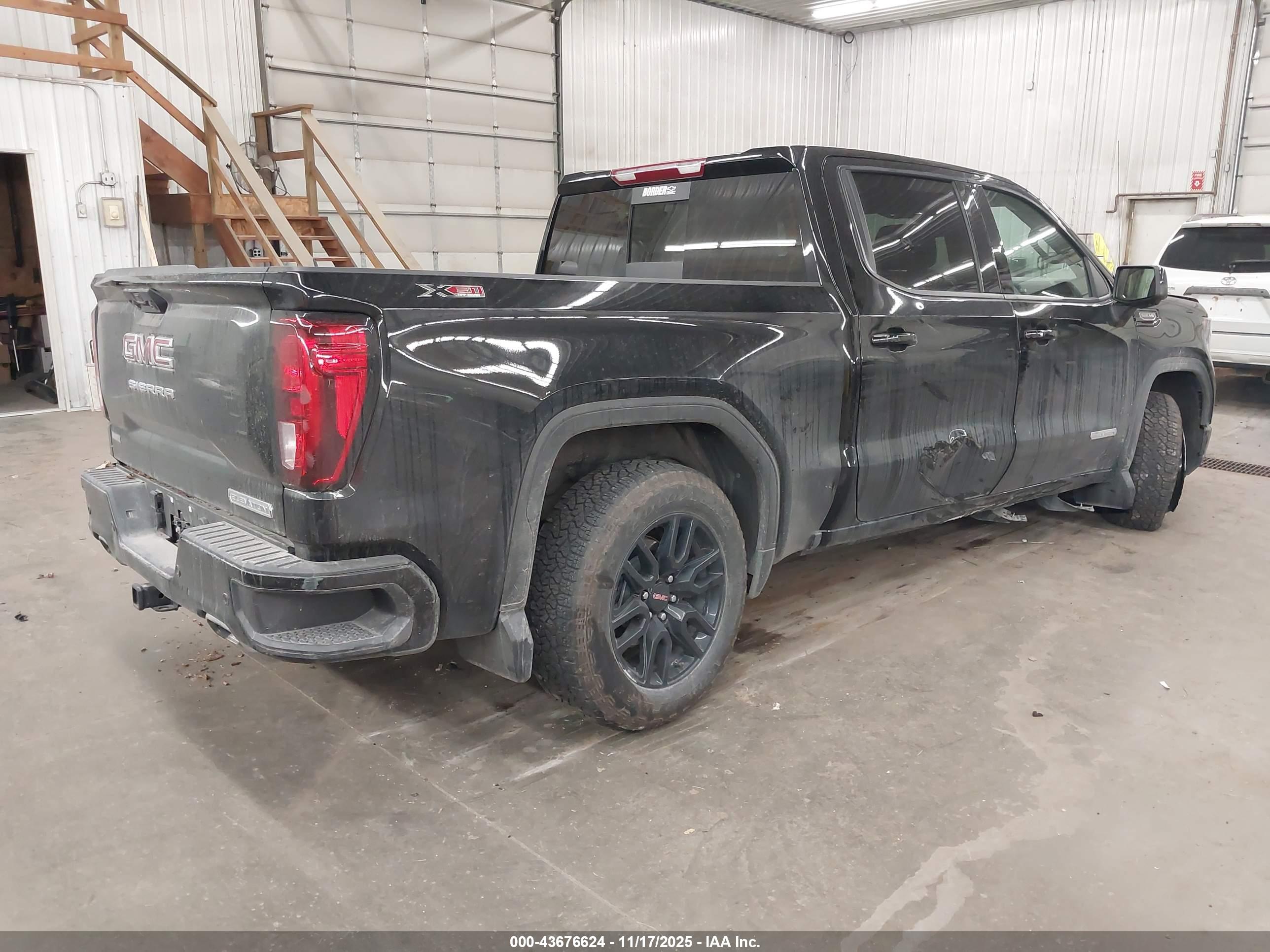 GMC SIERRA image 4