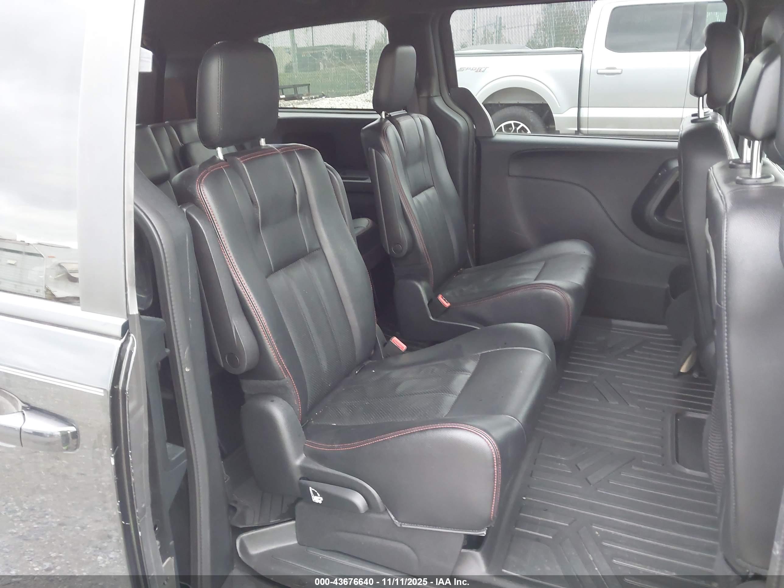 DODGE GRAND image 8