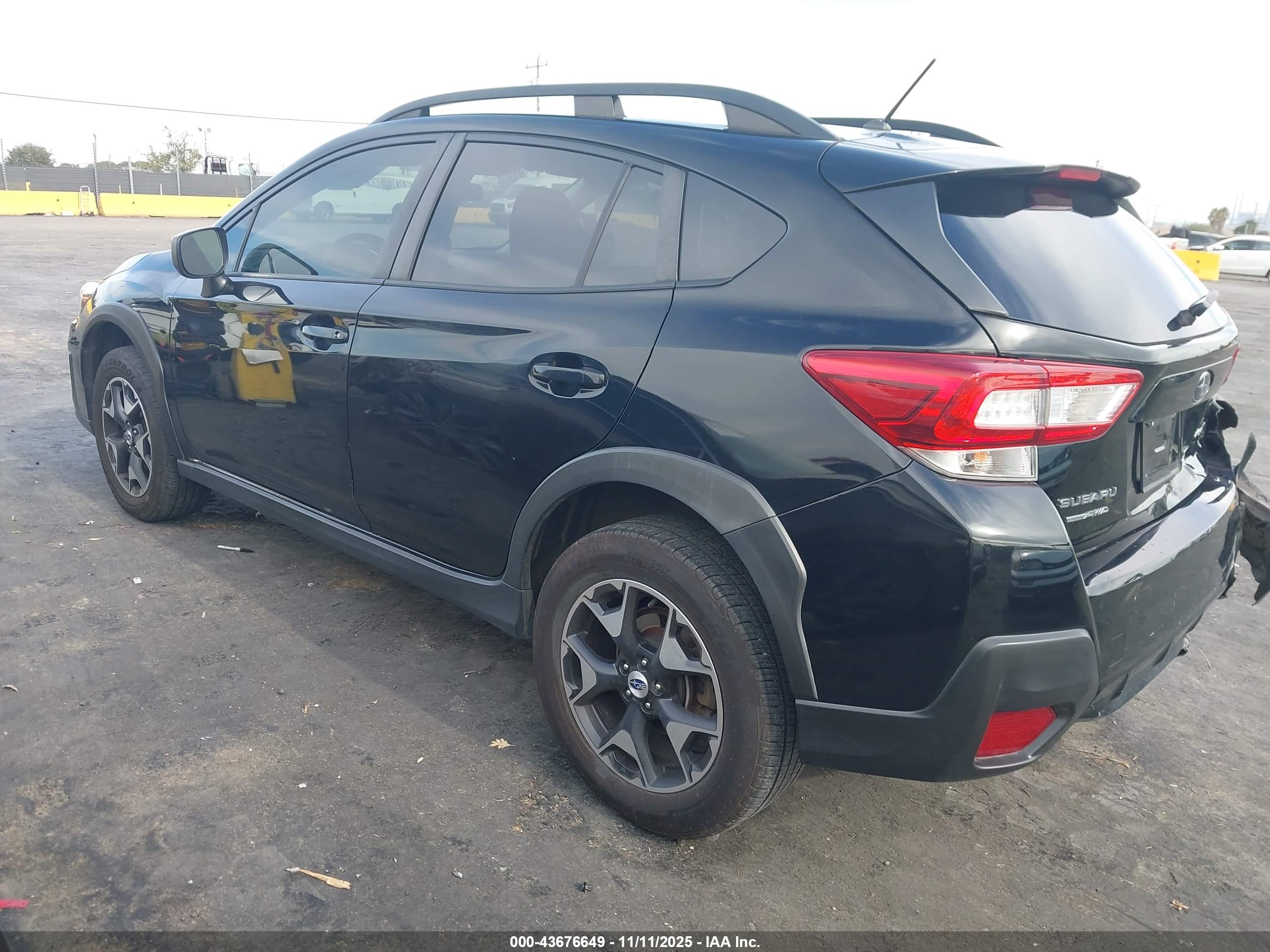 SUBARU CROSSTREK image 3