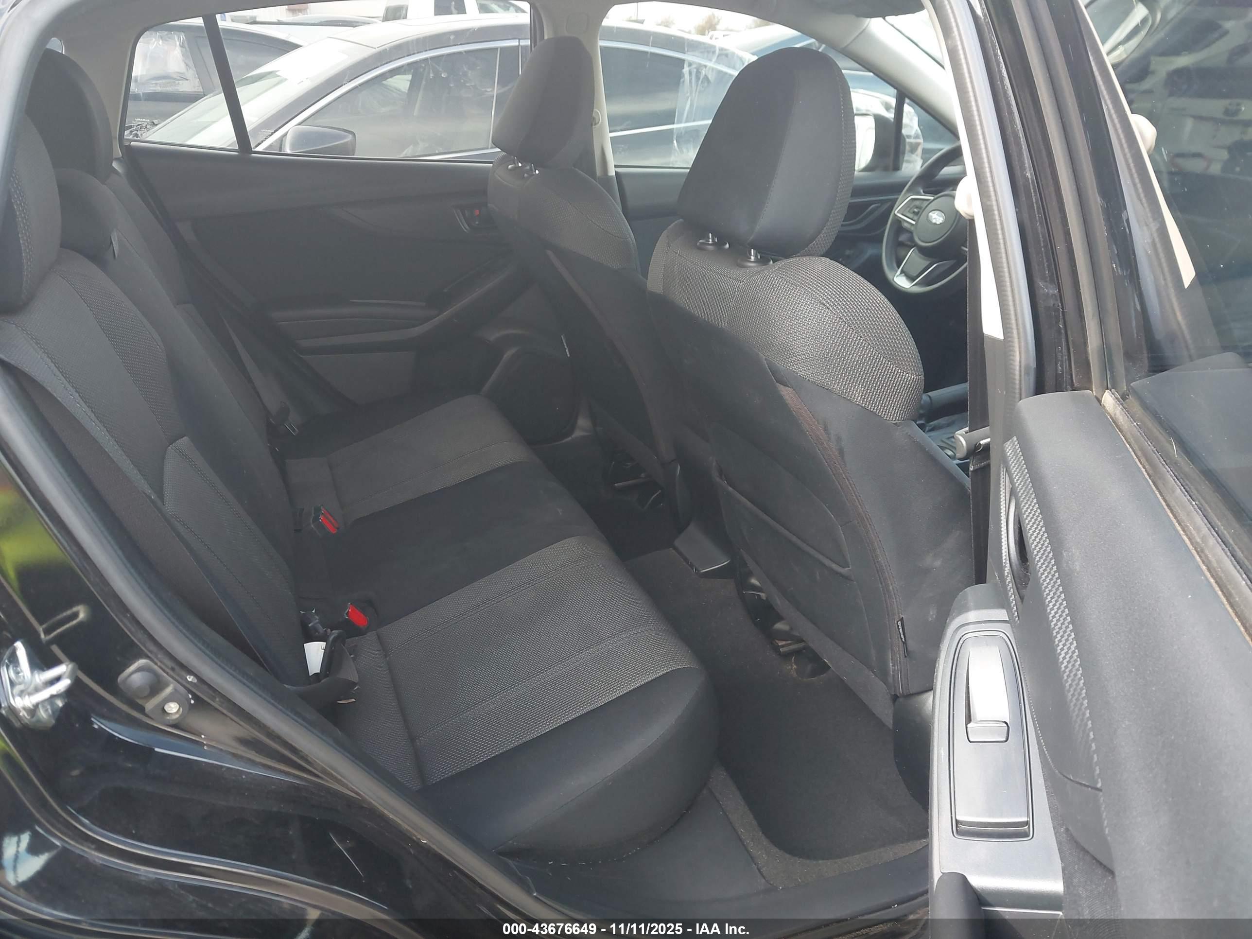 SUBARU CROSSTREK image 8