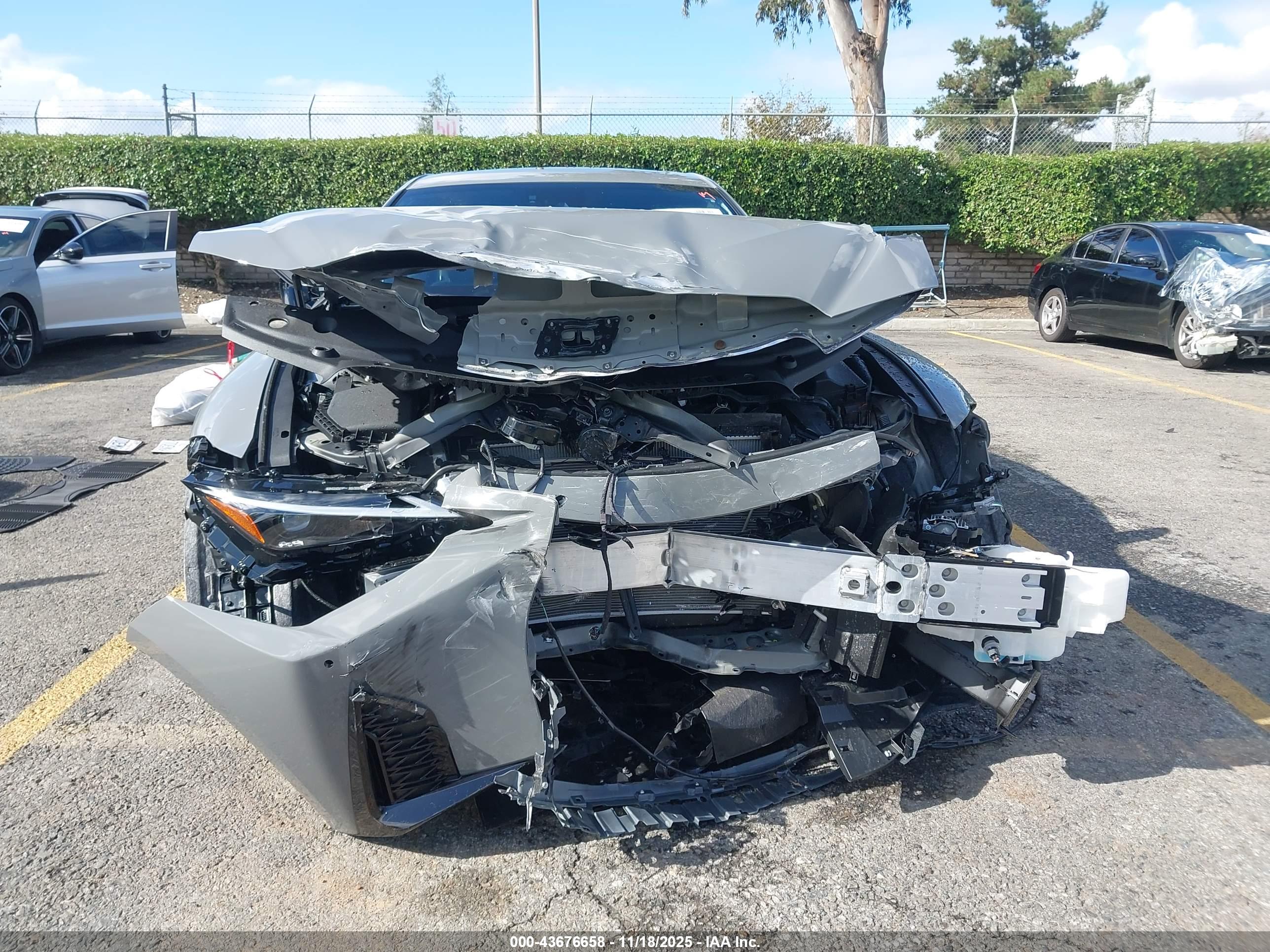 LEXUS IS image 6