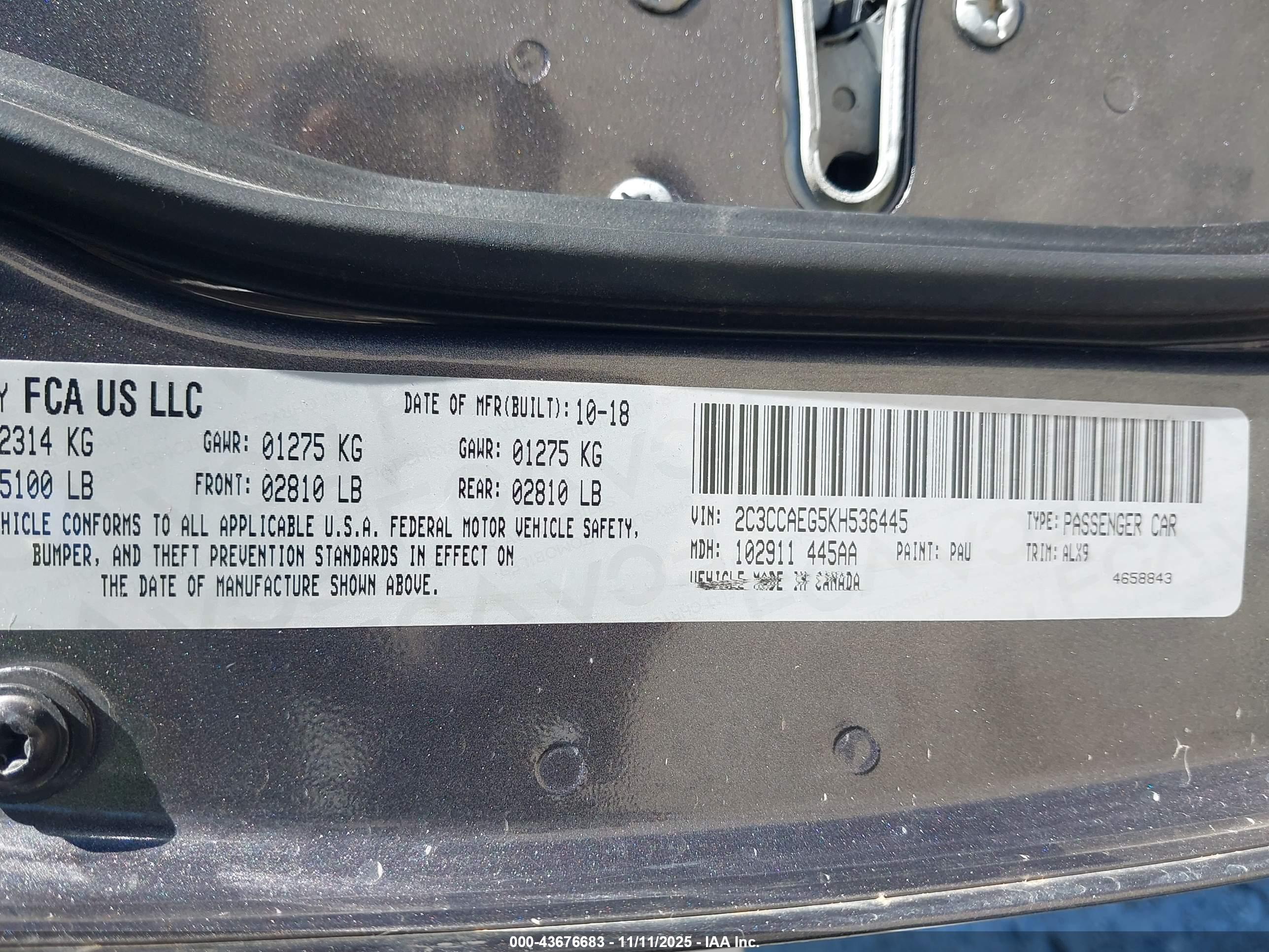 CHRYSLER 300 image 9