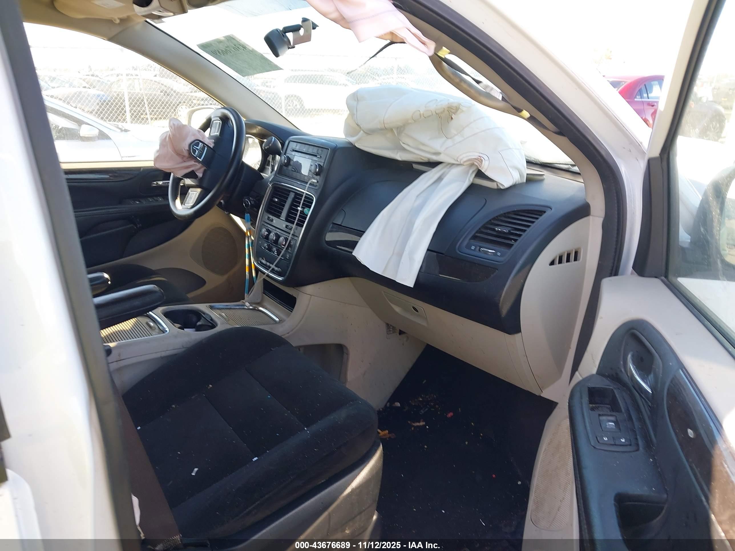DODGE GRAND image 5