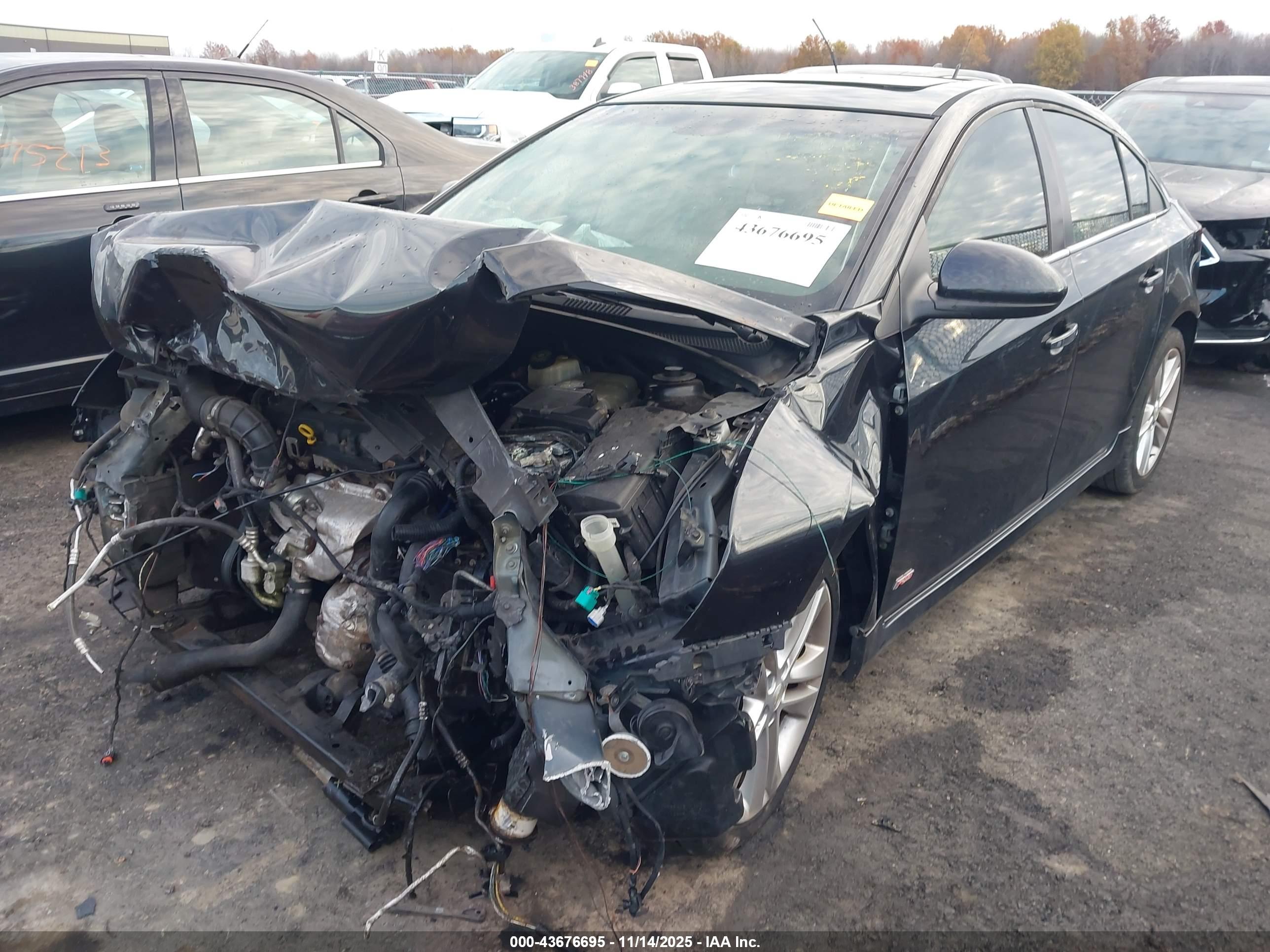 CHEVROLET CRUZE image 2