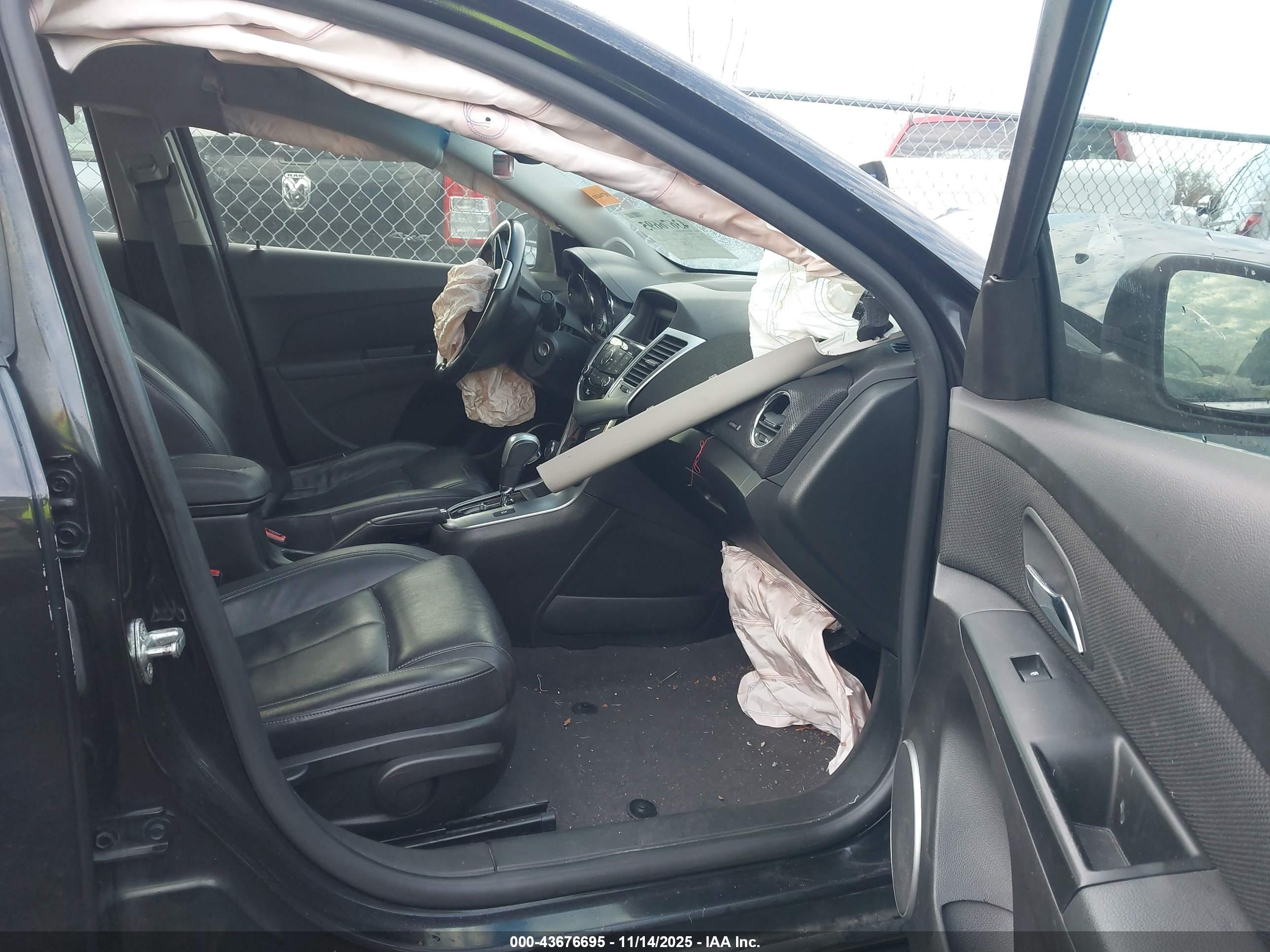 CHEVROLET CRUZE image 5