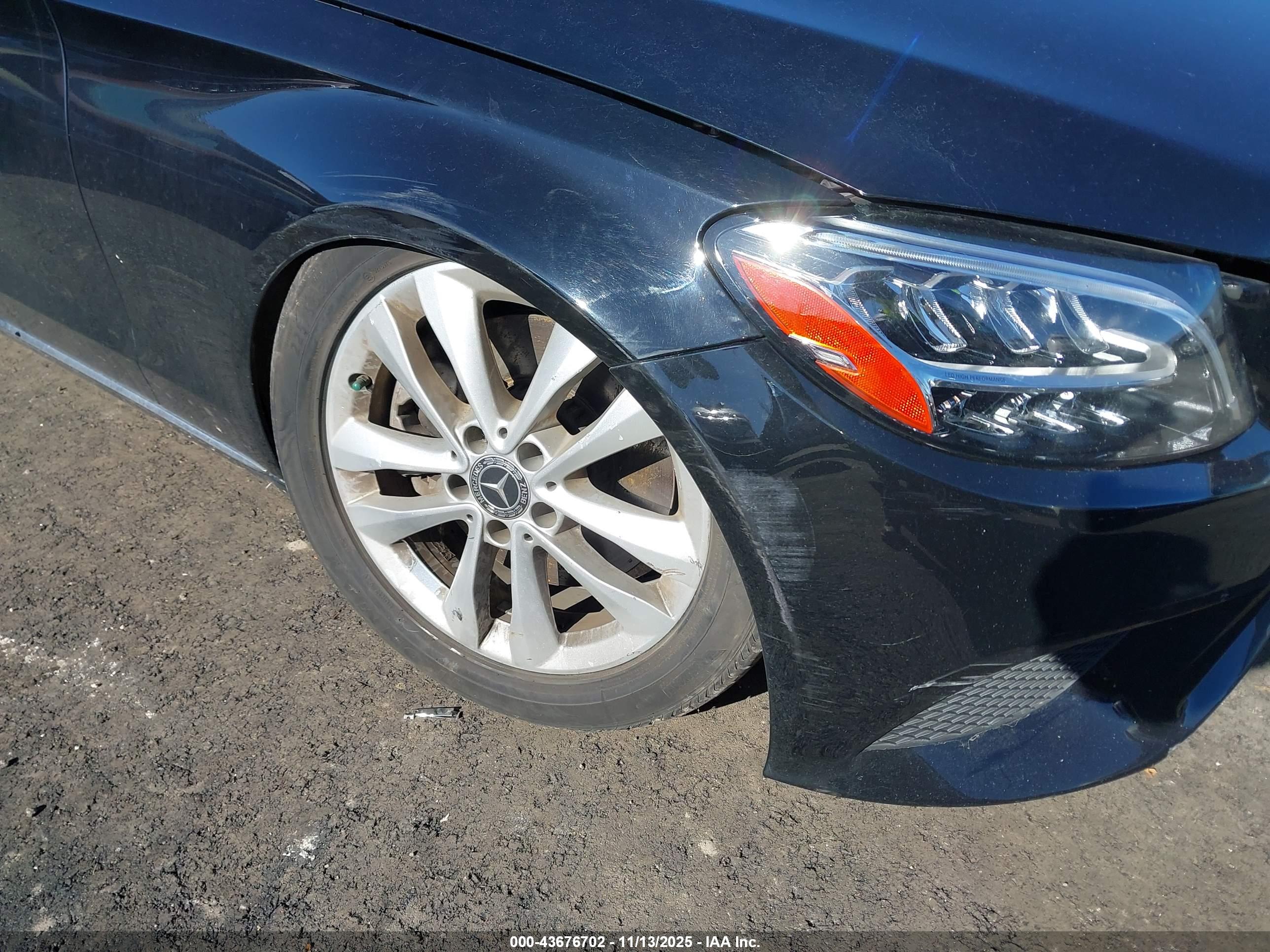 MERCEDES-BENZ C image 6