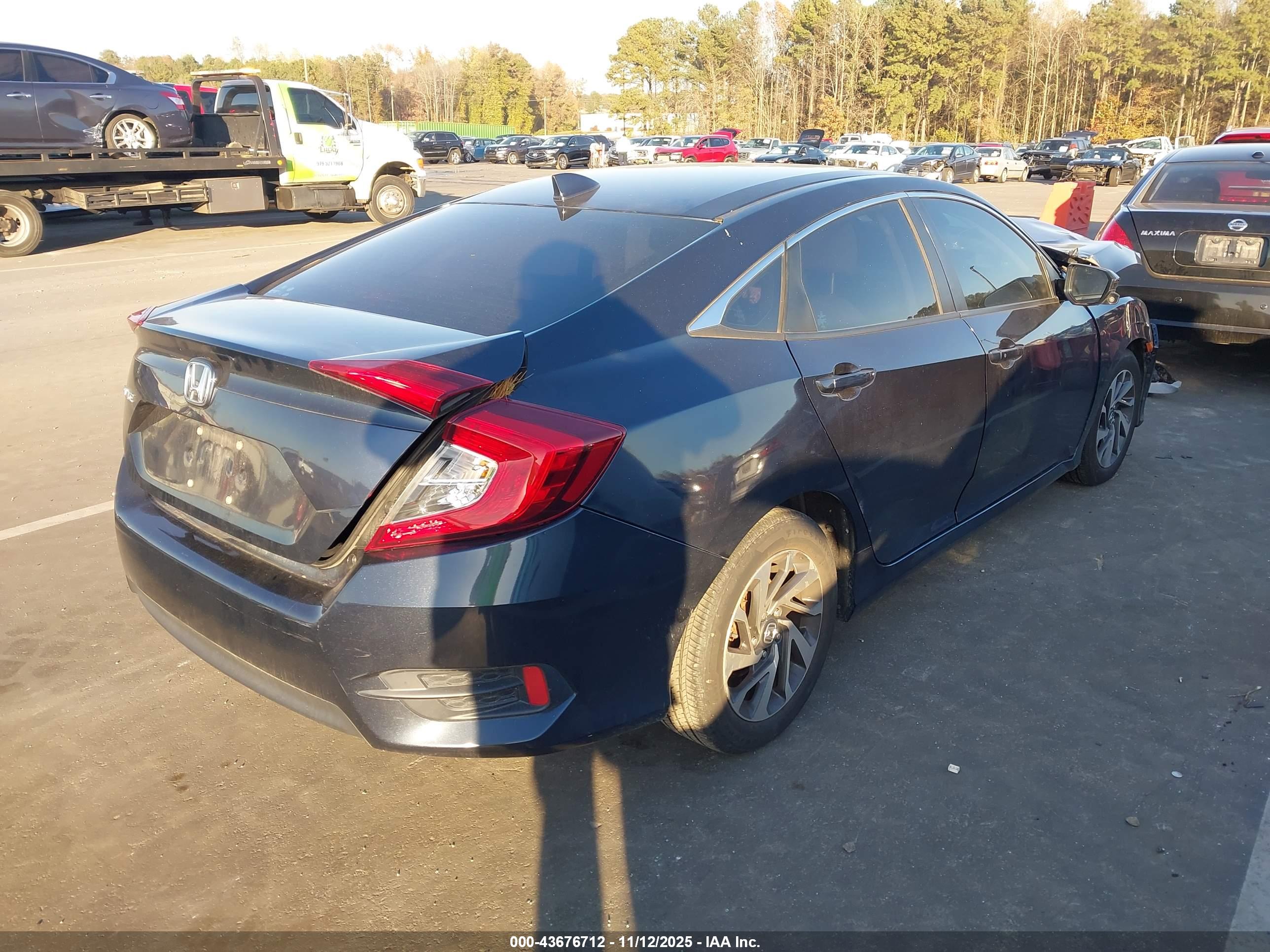 HONDA CIVIC image 4