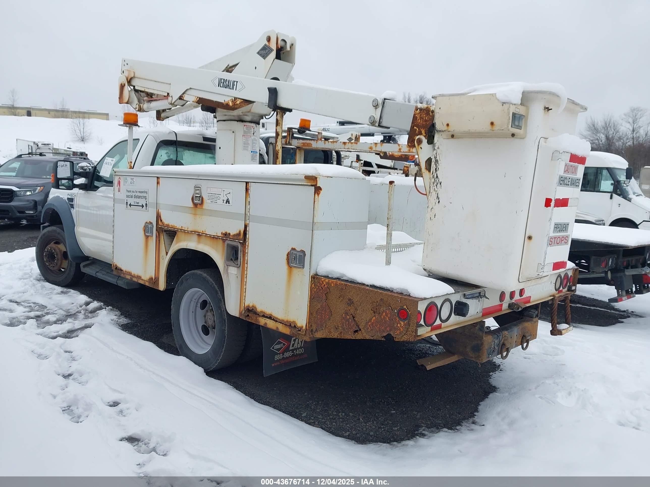 FORD F-450 image 3