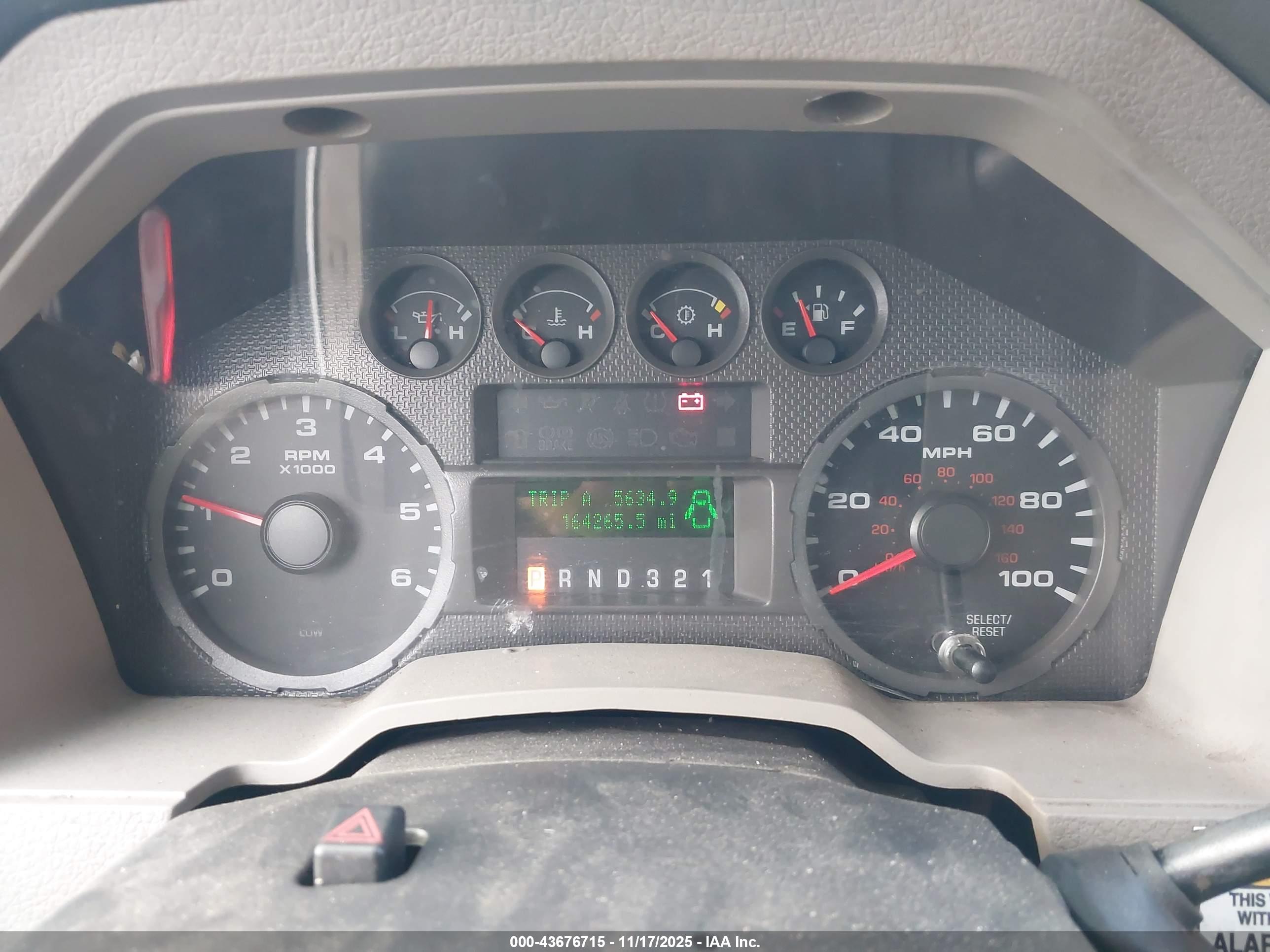FORD F-450 image 6