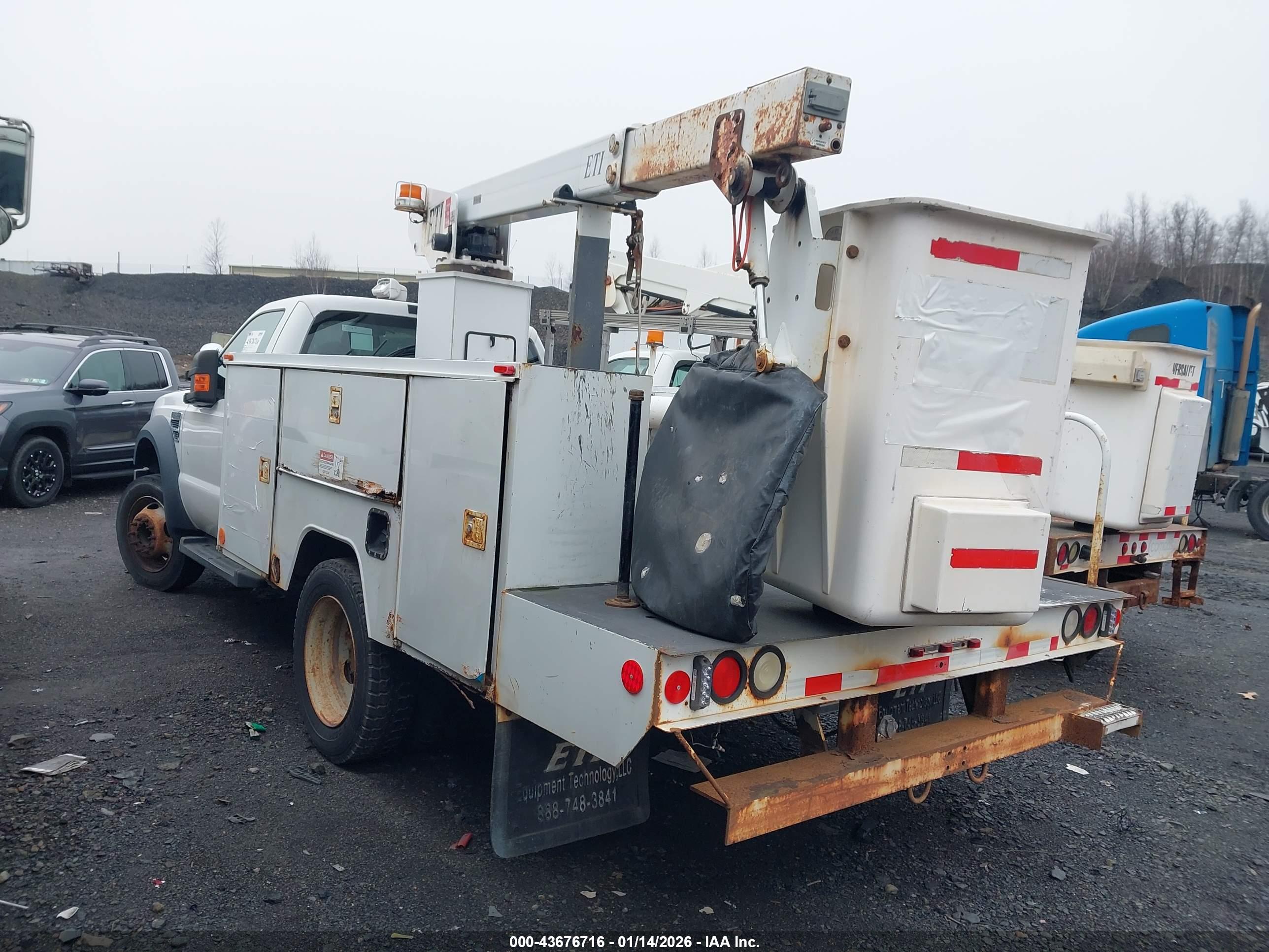 FORD F-450 image 3