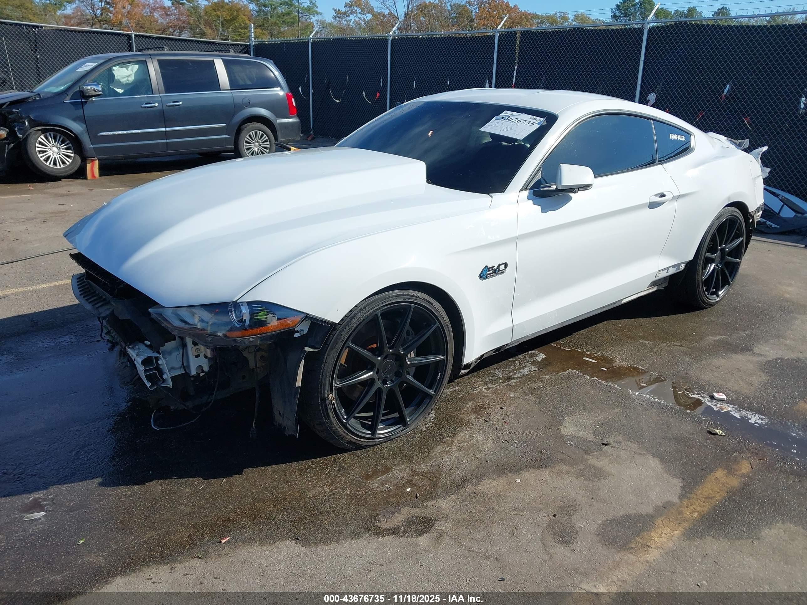FORD MUSTANG image 2