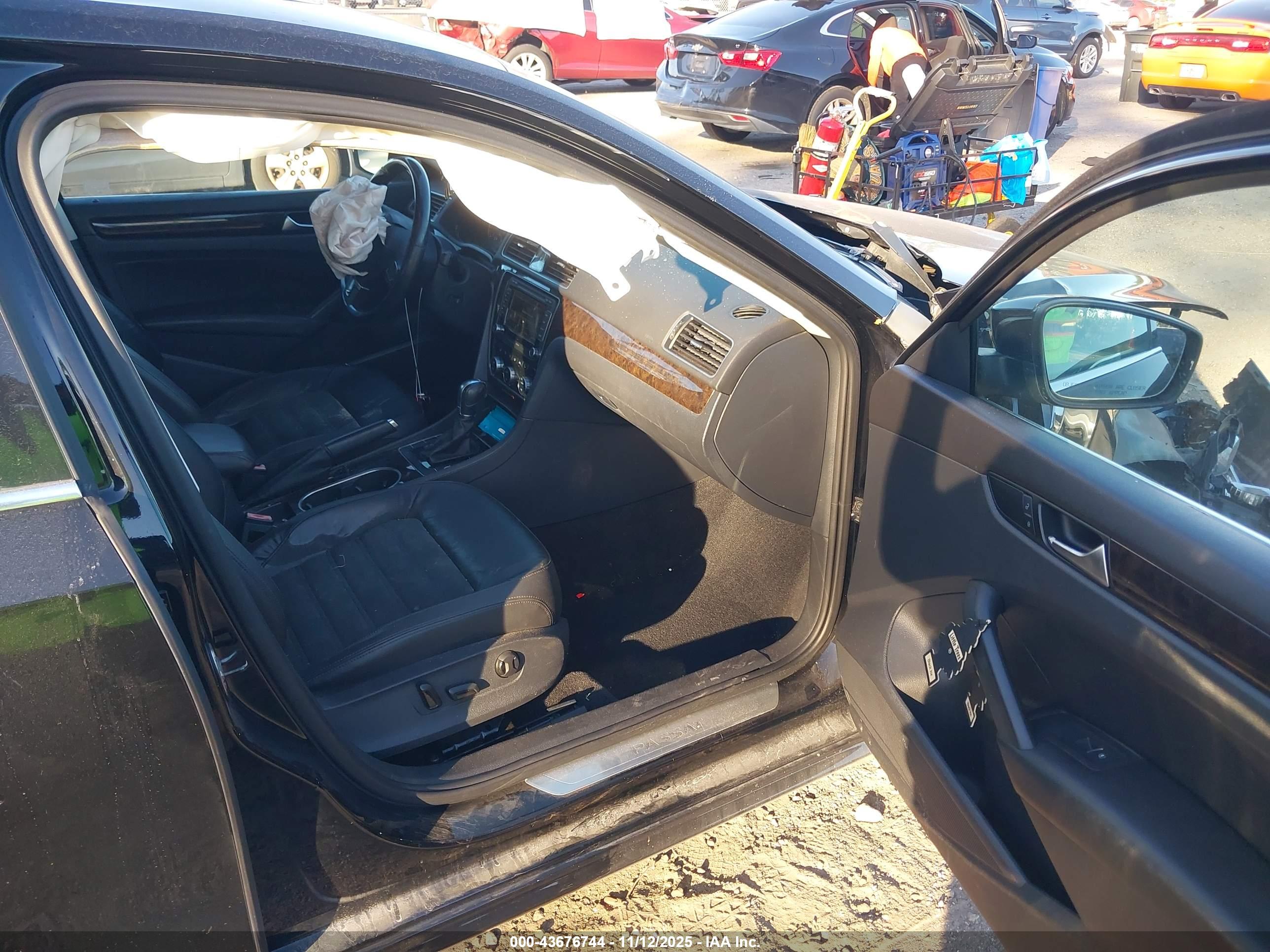 VOLKSWAGEN PASSAT image 5