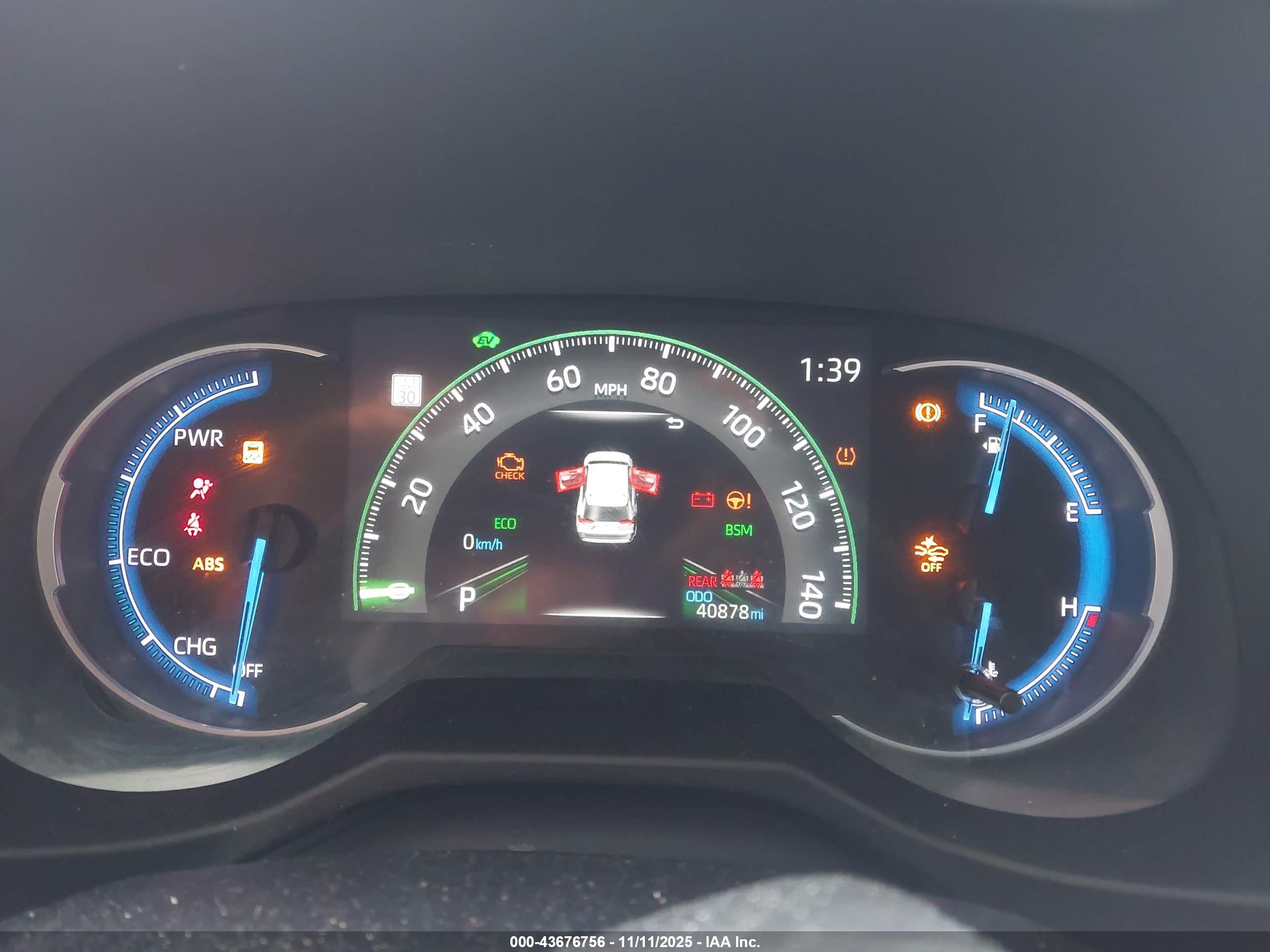 TOYOTA RAV4 image 7