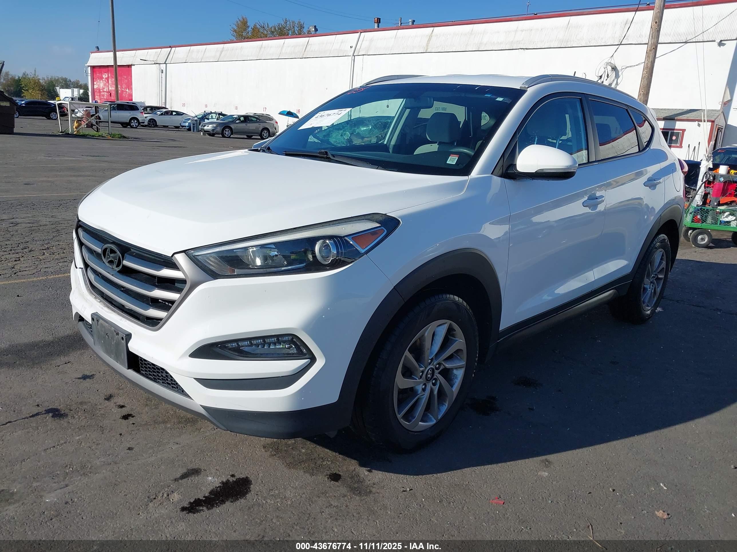 HYUNDAI TUCSON image 2