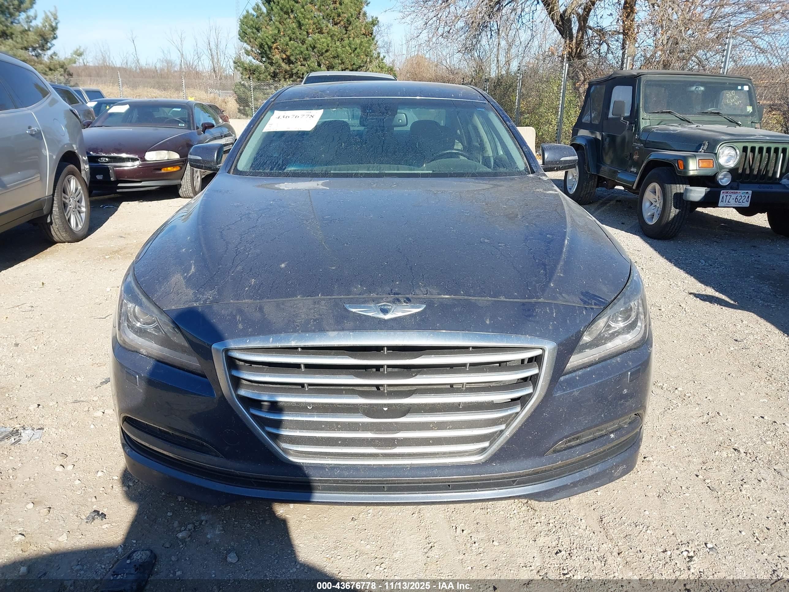 HYUNDAI GENESIS image 6