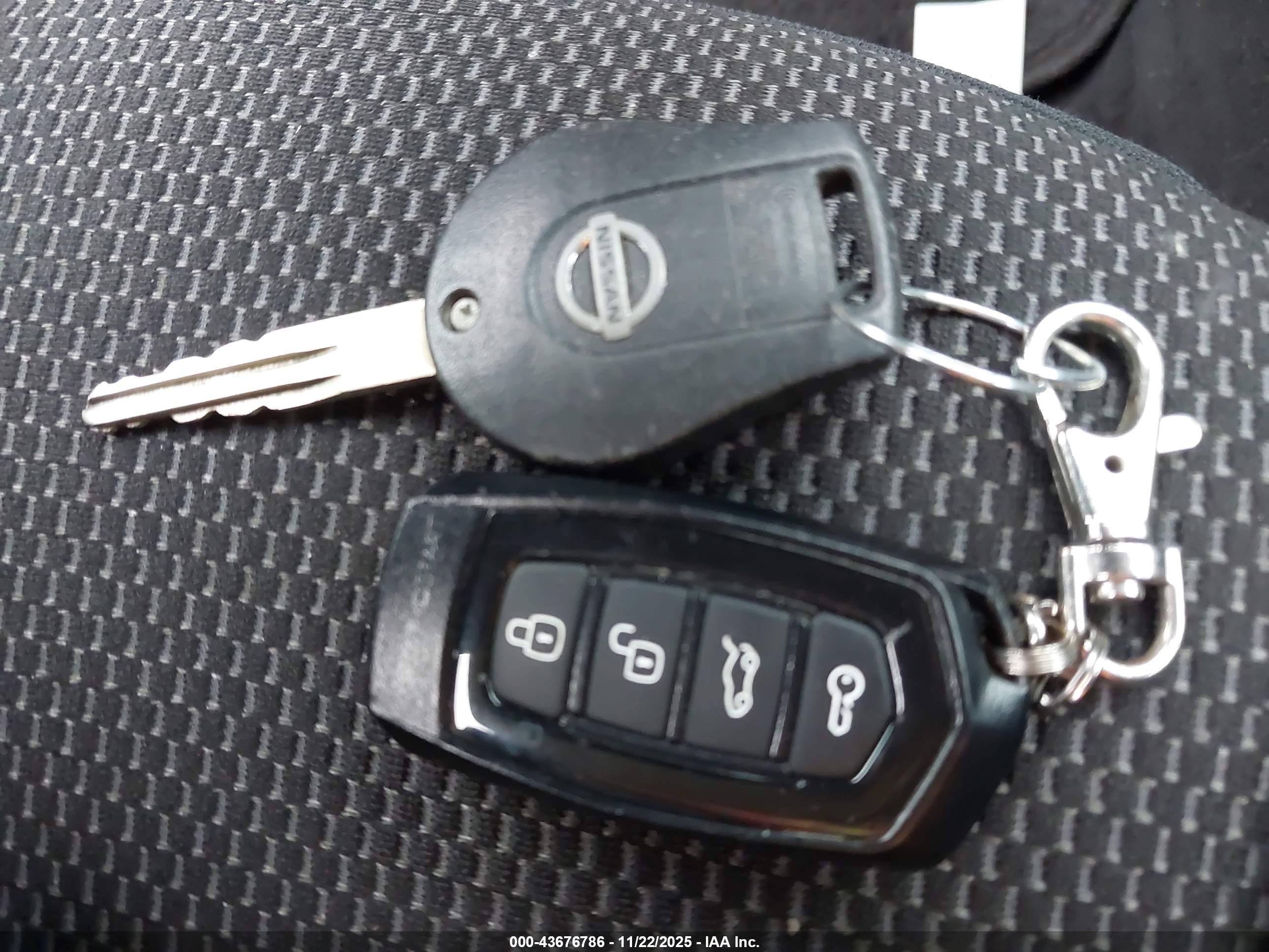 NISSAN SENTRA image 11