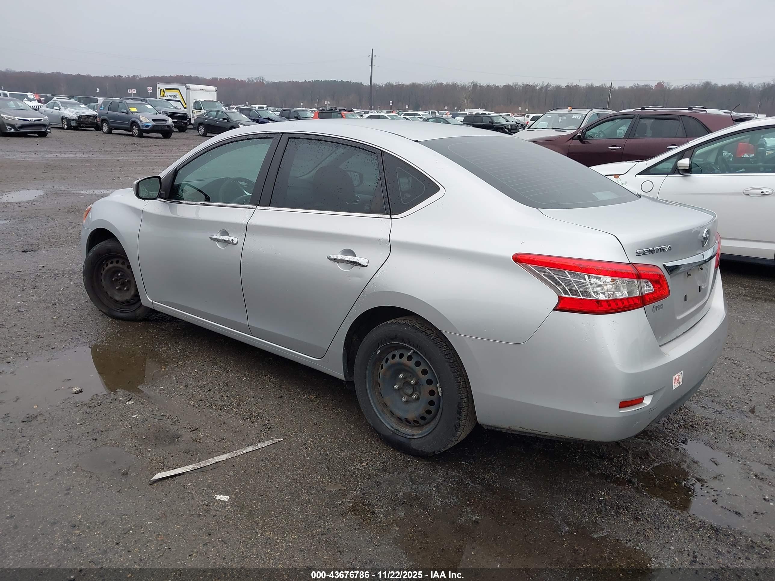 NISSAN SENTRA image 3