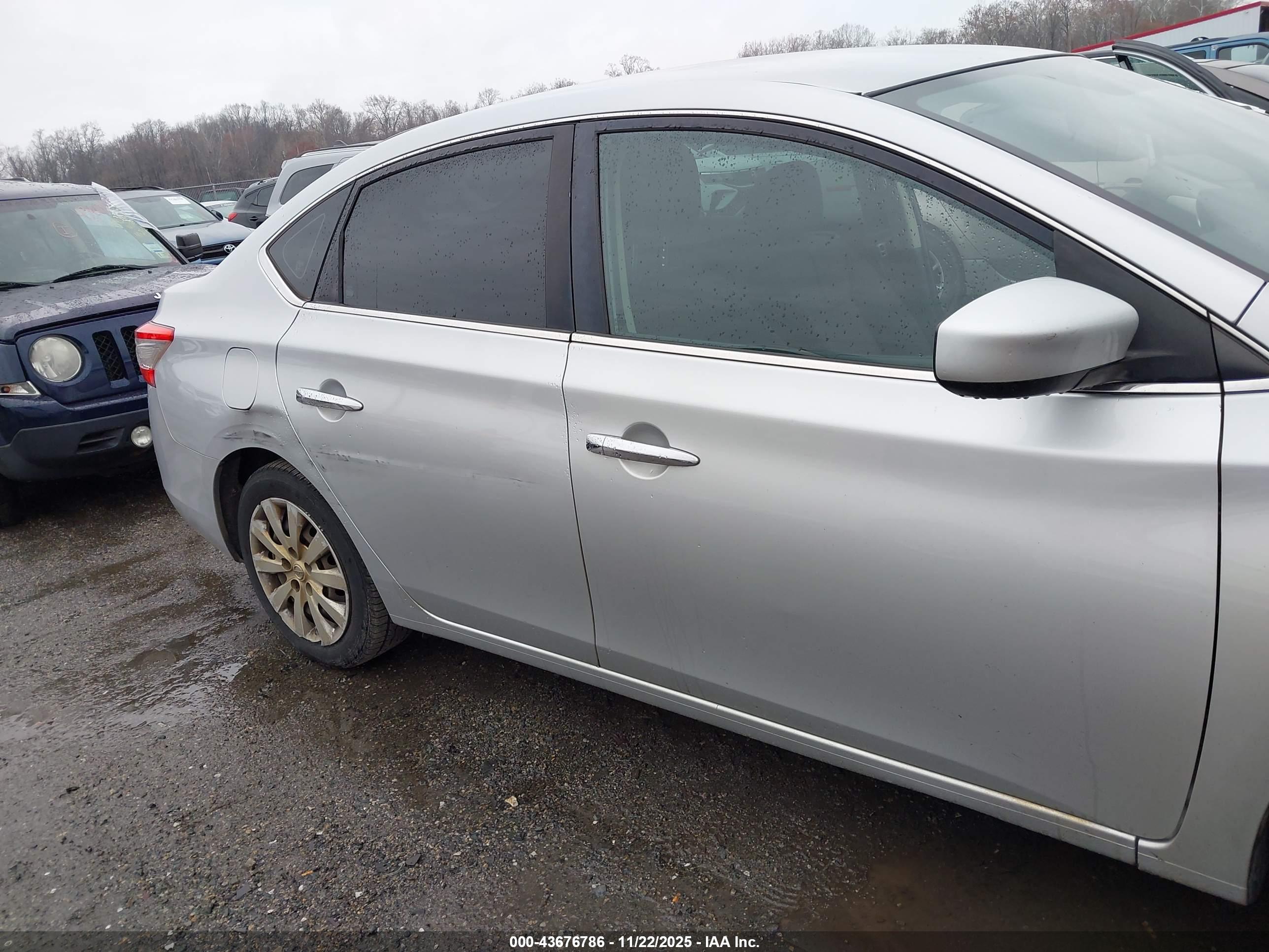 NISSAN SENTRA image 6