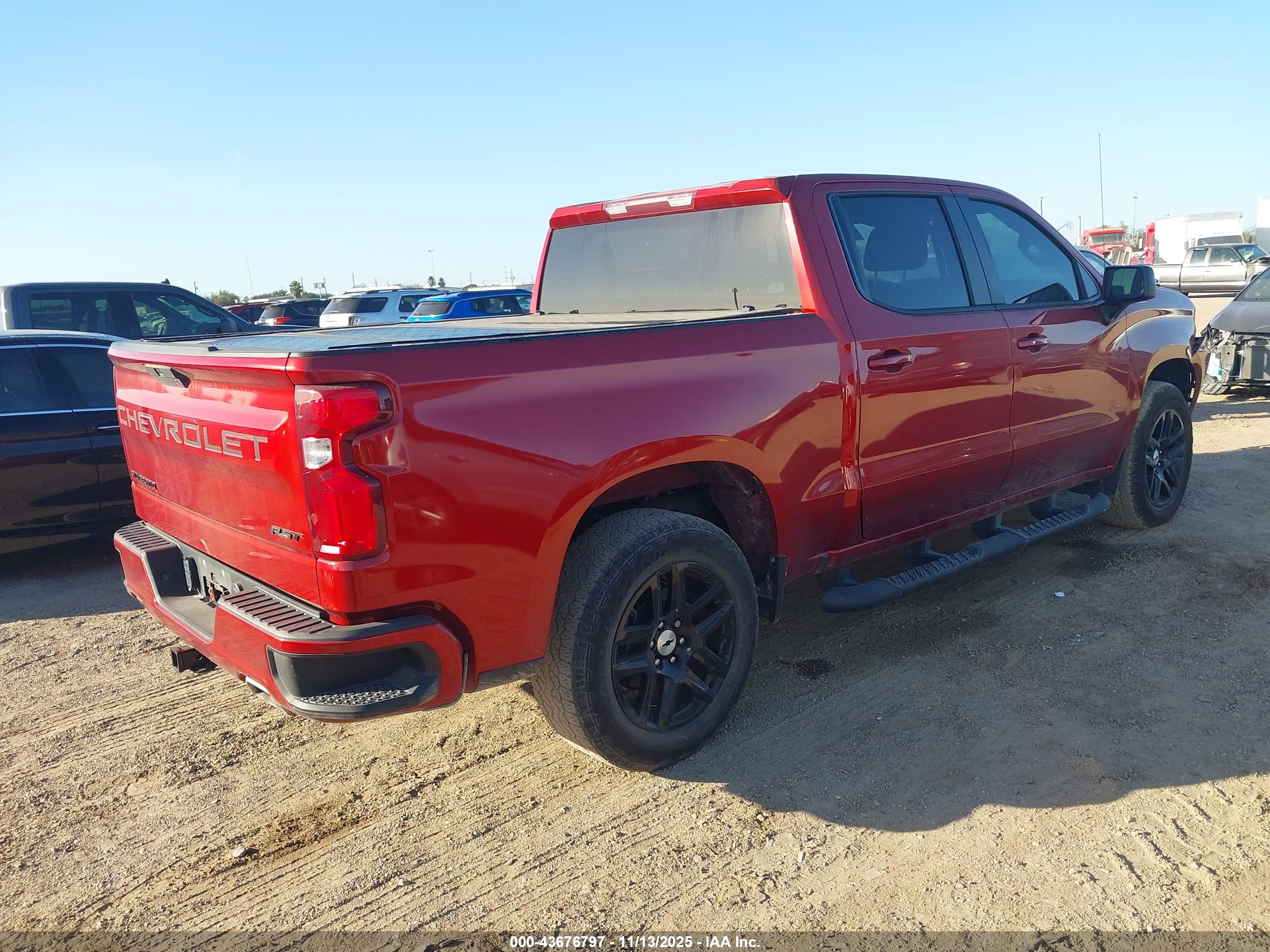 CHEVROLET SILVERADO image 4