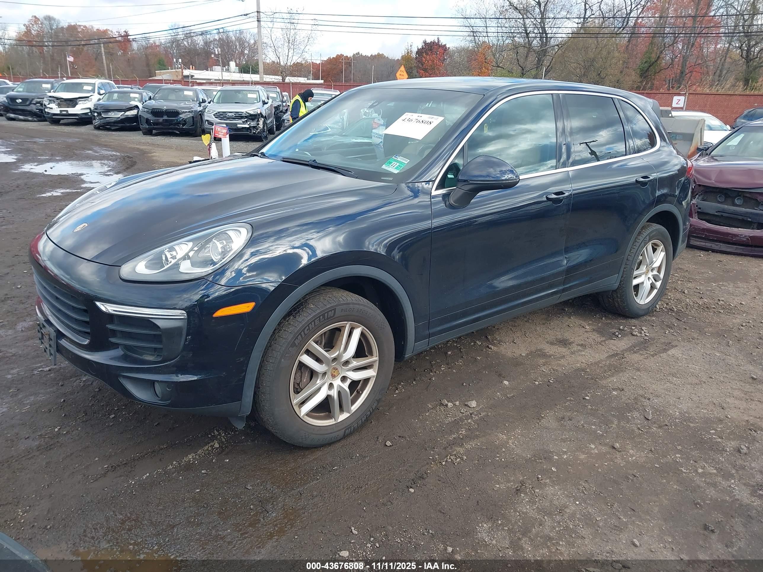 PORSCHE CAYENNE image 2