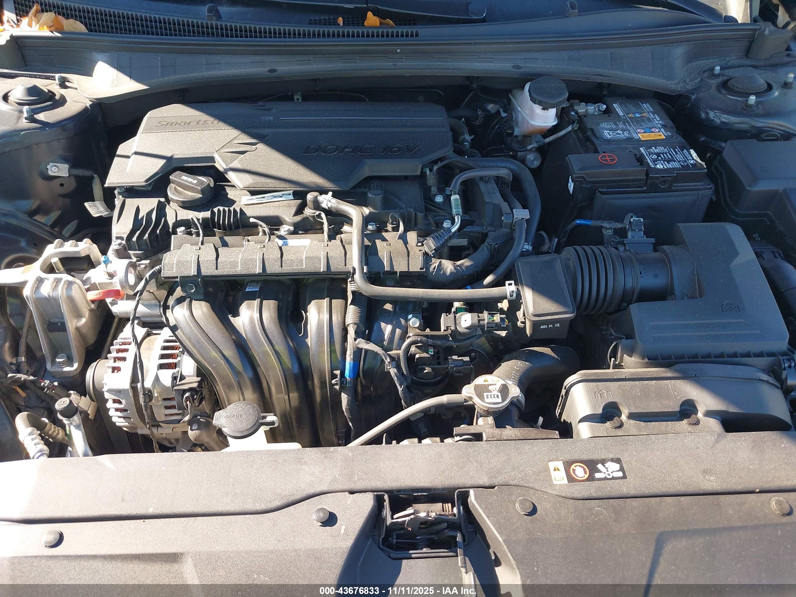 HYUNDAI ELANTRA image 10