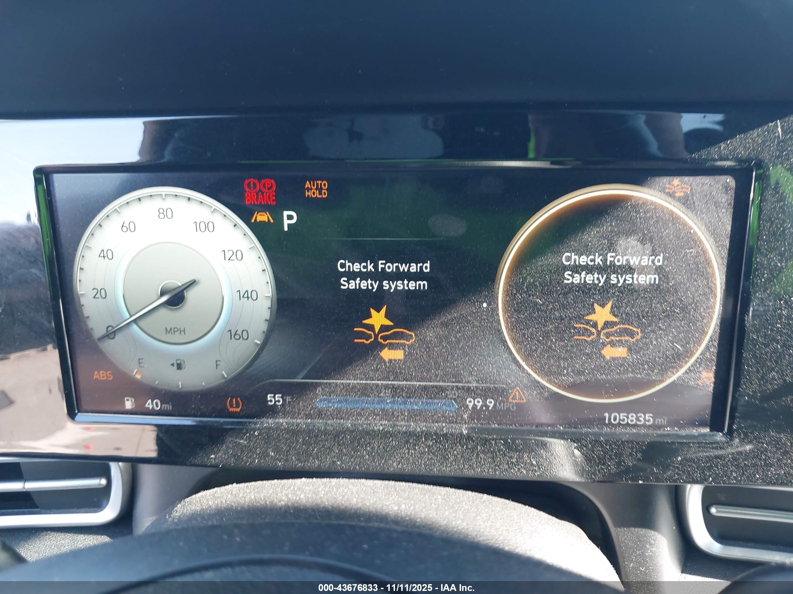 HYUNDAI ELANTRA image 7